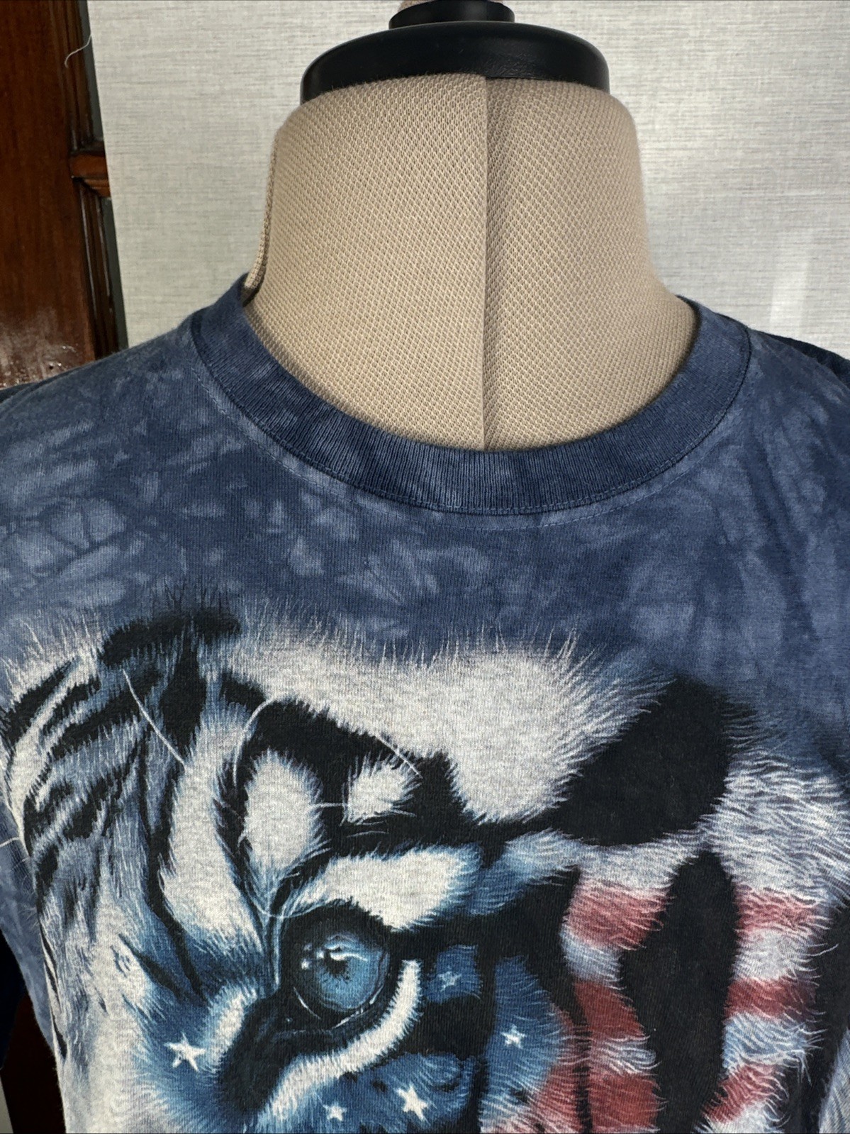 The Mountain Mens L T-shirt Blue Stars & Stripes Tiger Wildlife Dyed Printed USA gallery