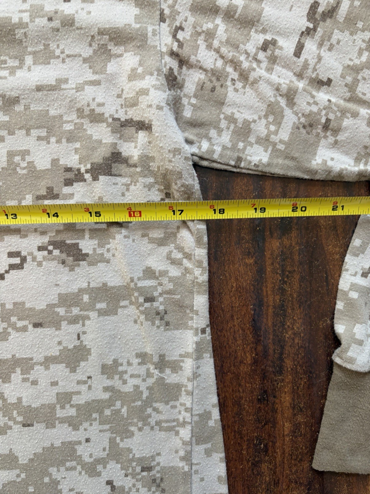Rothco tan and brown camo long sleeve shirt Size M bottom hem falling apart gallery