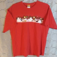 Snoopy & The Peanuts Gang Tshirt Size XL Red Winter Snowman Scene