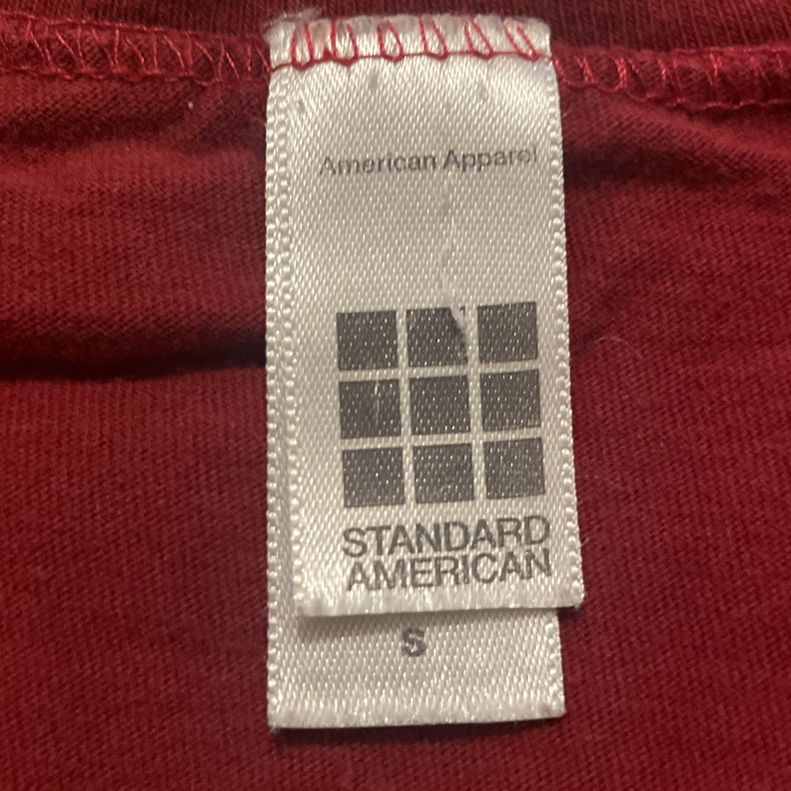 Standard American V Kneck Shirt Size Small gallery