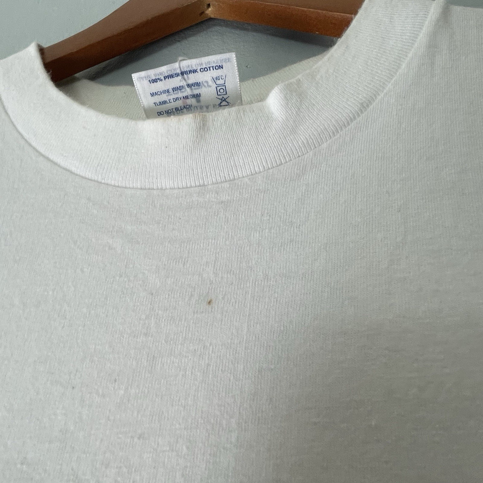 Vintage Hussong’s Cantina T Shirt Ensenada Mexico Single Stitch 90s Graphic XL gallery