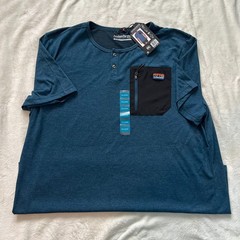 Men’s XXL Avalanche Henley Tee Blue Short Sleeve Zipper Pocket Outdoor Shirt