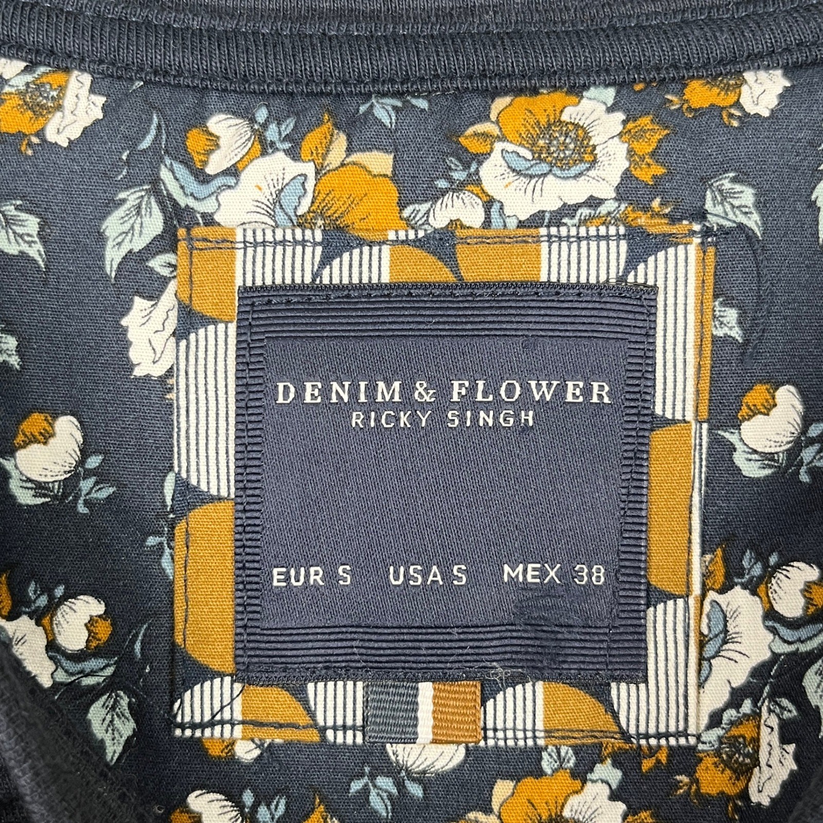 Denim & Flower Floral Ribbed Texture Casual Long Sleeve Top Mens S gallery