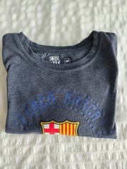 FC Barcelona T-Shirt Size Small – Soft Graphic Tee Good Condition