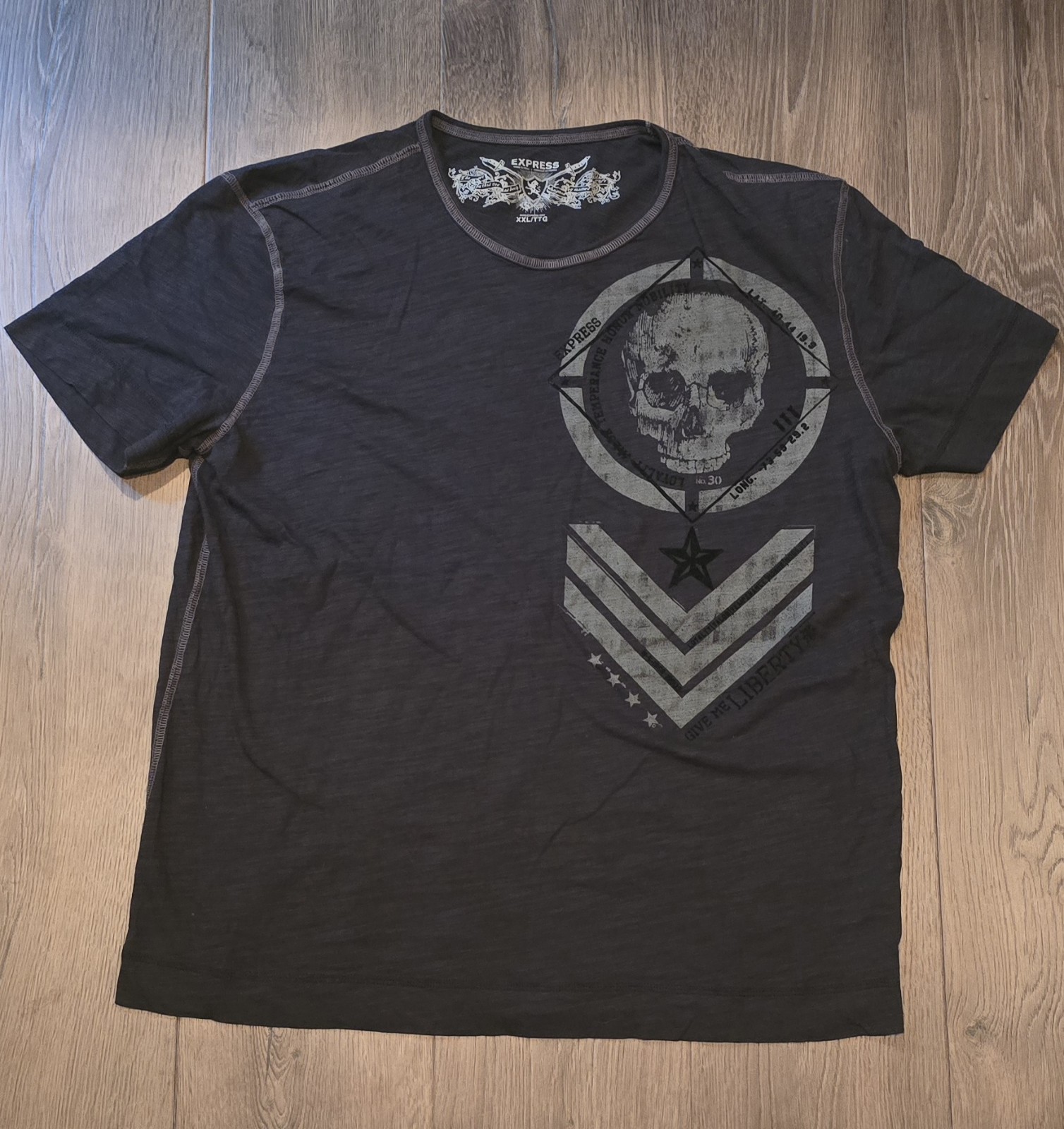 Express Men's Black Graphic TShirt Skull Military Sergeant Chevron Size XXL RARE gallery