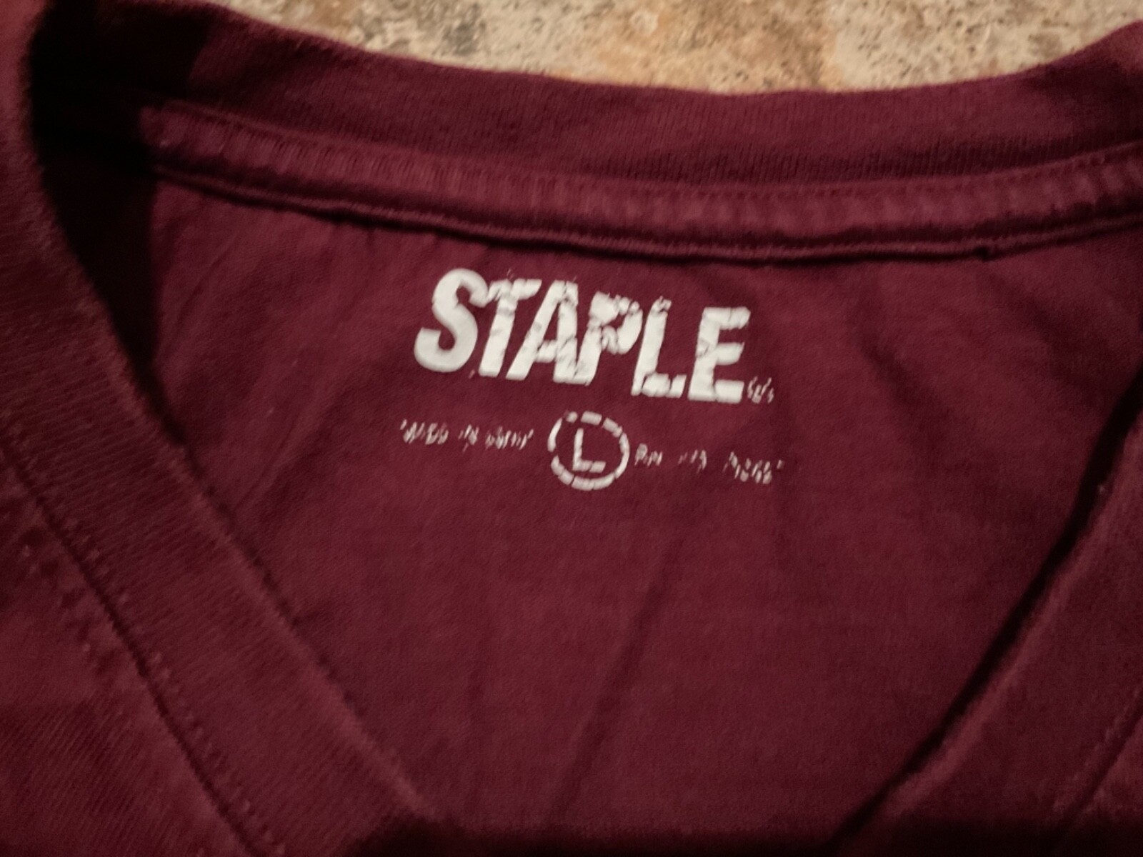 STAPLE PIGEON 1997 VARSITY GRAPHIC T-SHIRT ( MENS LARGE) BURGUNDY PREOWNED gallery