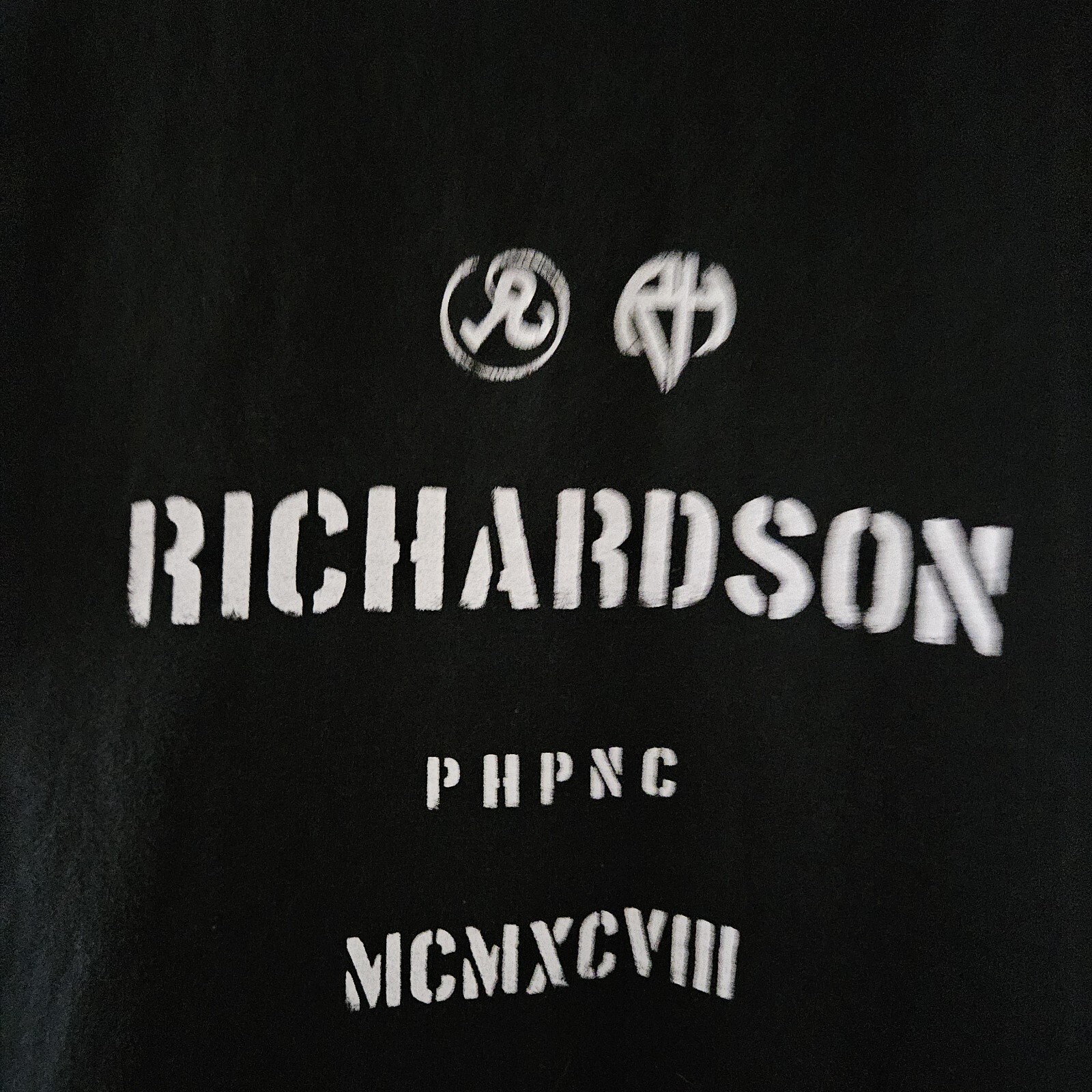 Richardson Magazine T-Shirt Size S Small preowned faded and distressed gallery