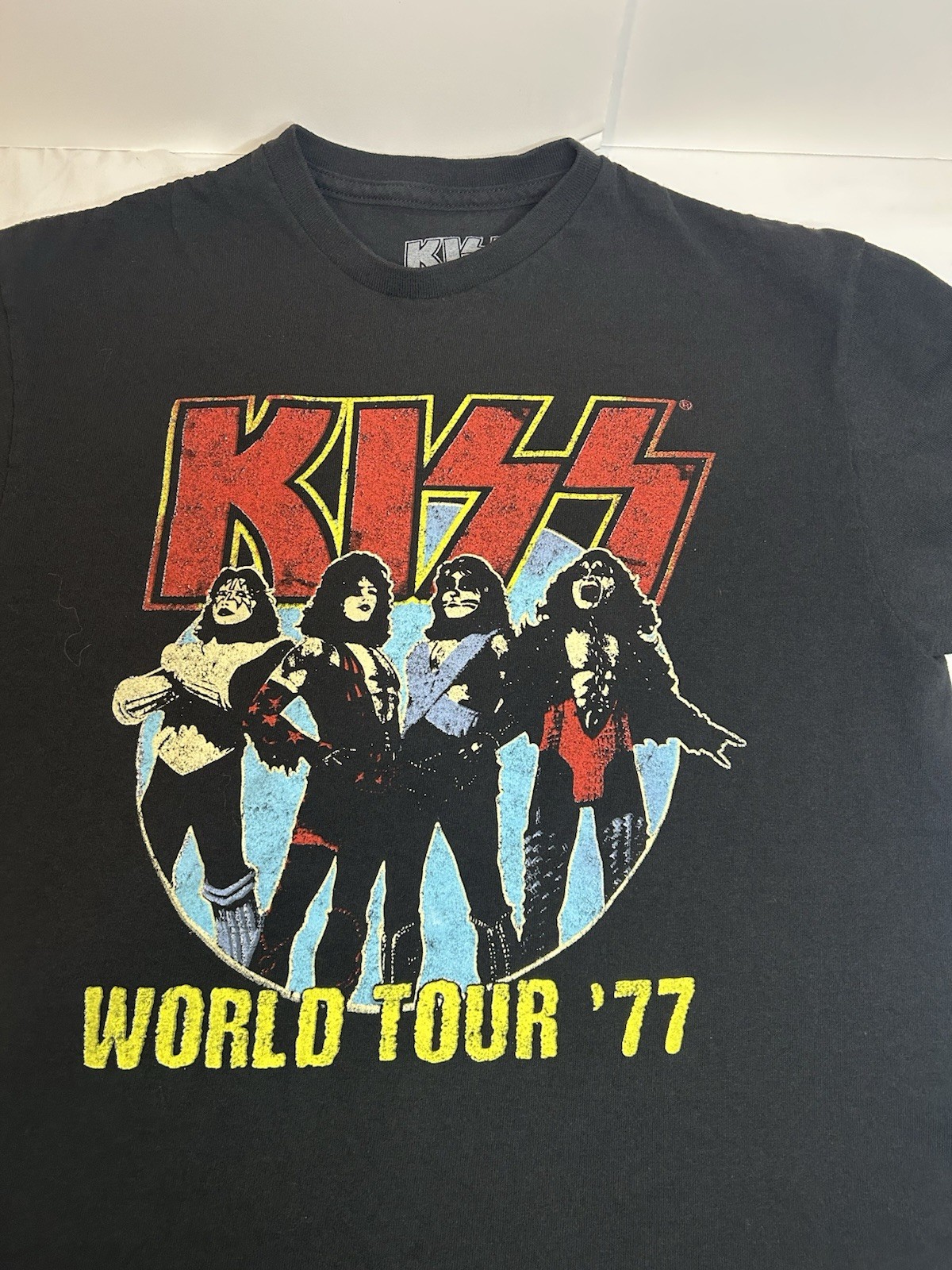 KISS World Tour 1977 Album 70's Classic T-Shirt Black Size Medium gallery