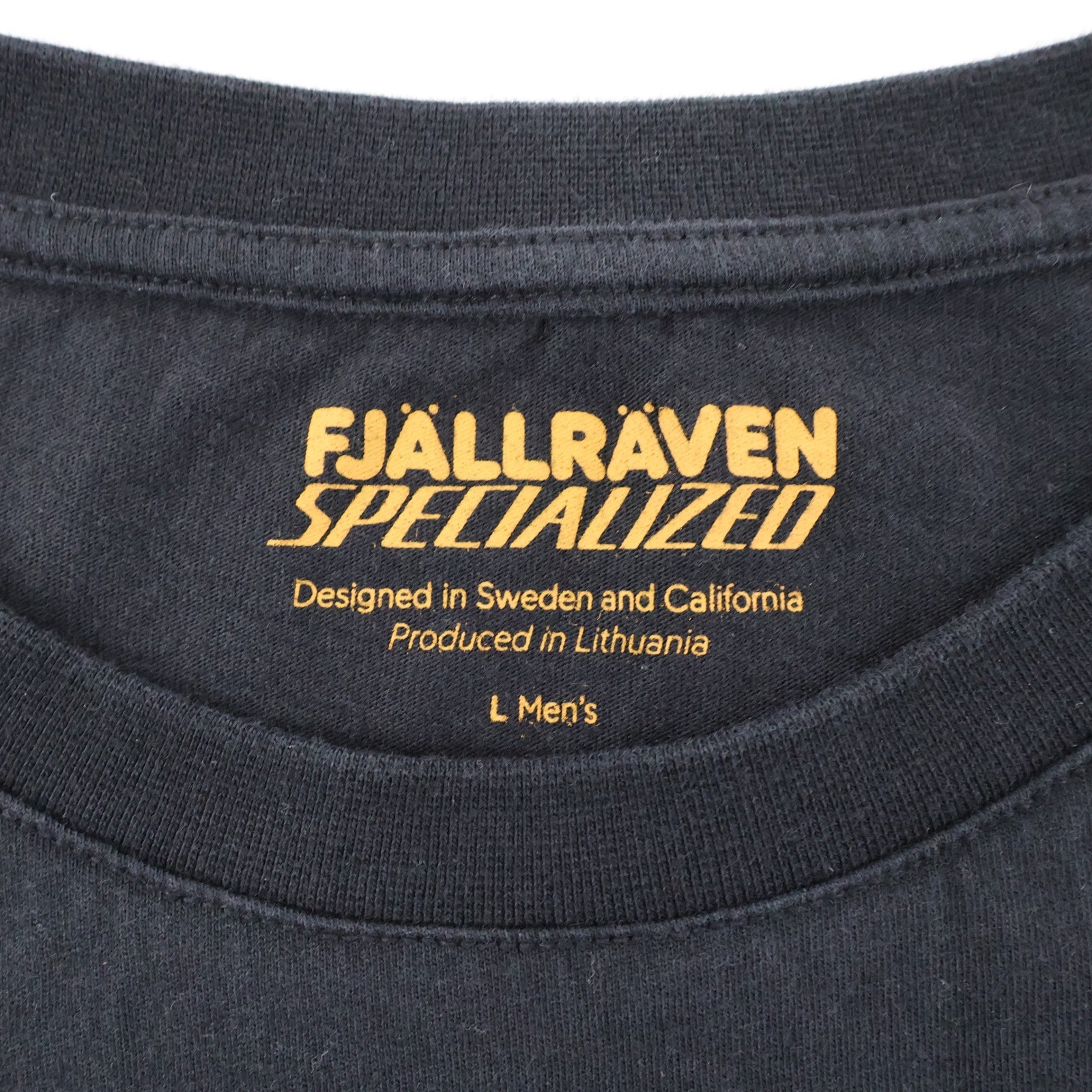 Fjallraven Specialized Pocket Zippered T-Shirt Black Short Sleeve Mens L gallery