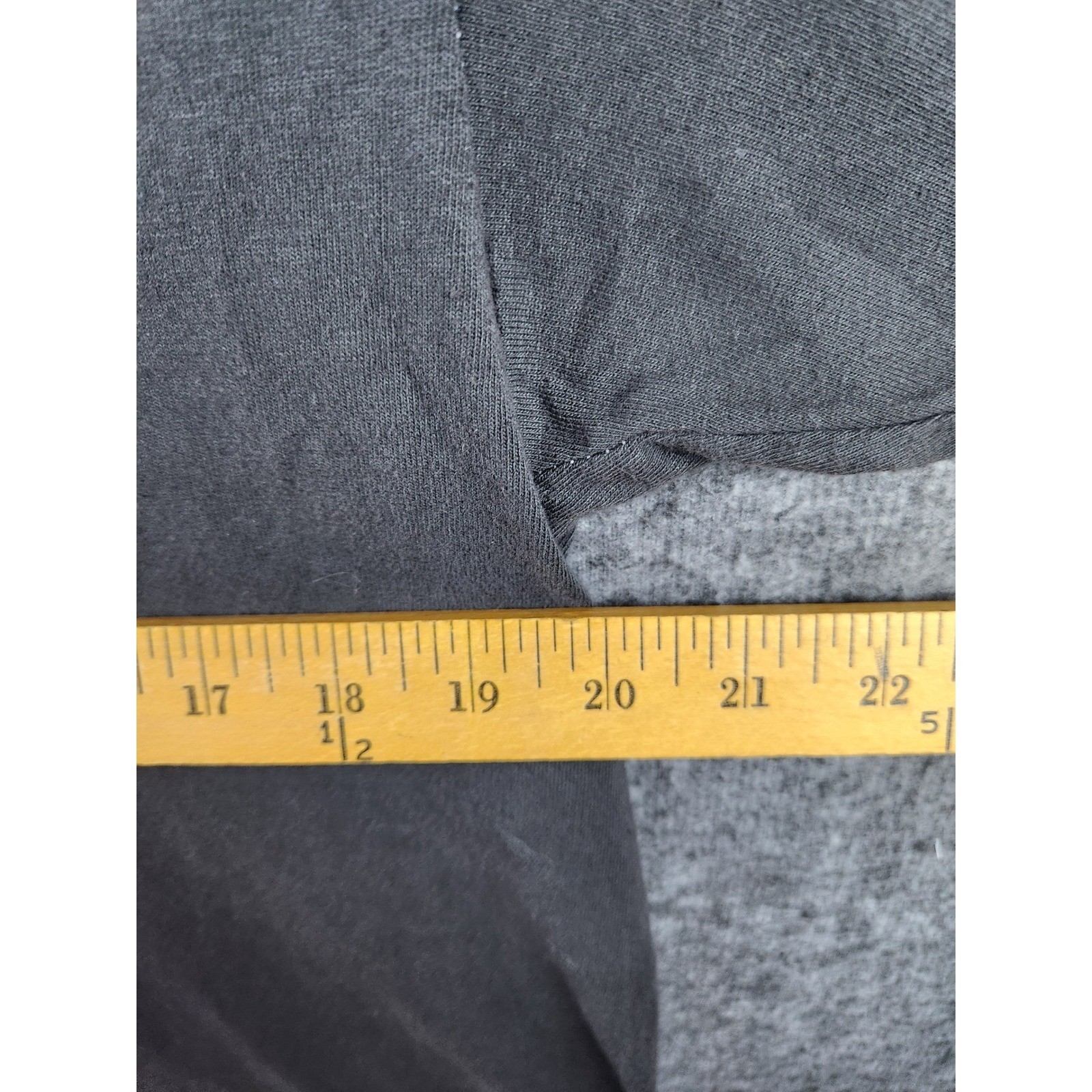 Modelo "Fighting Spirit" Graphic T Shirt Charcoal Gray Mens Large gallery