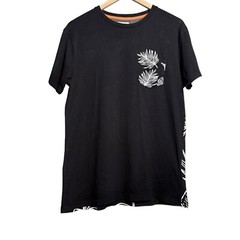 Craft + Flow Voyage Graphic Tshirt Mens Size Medium Black White Artsy
