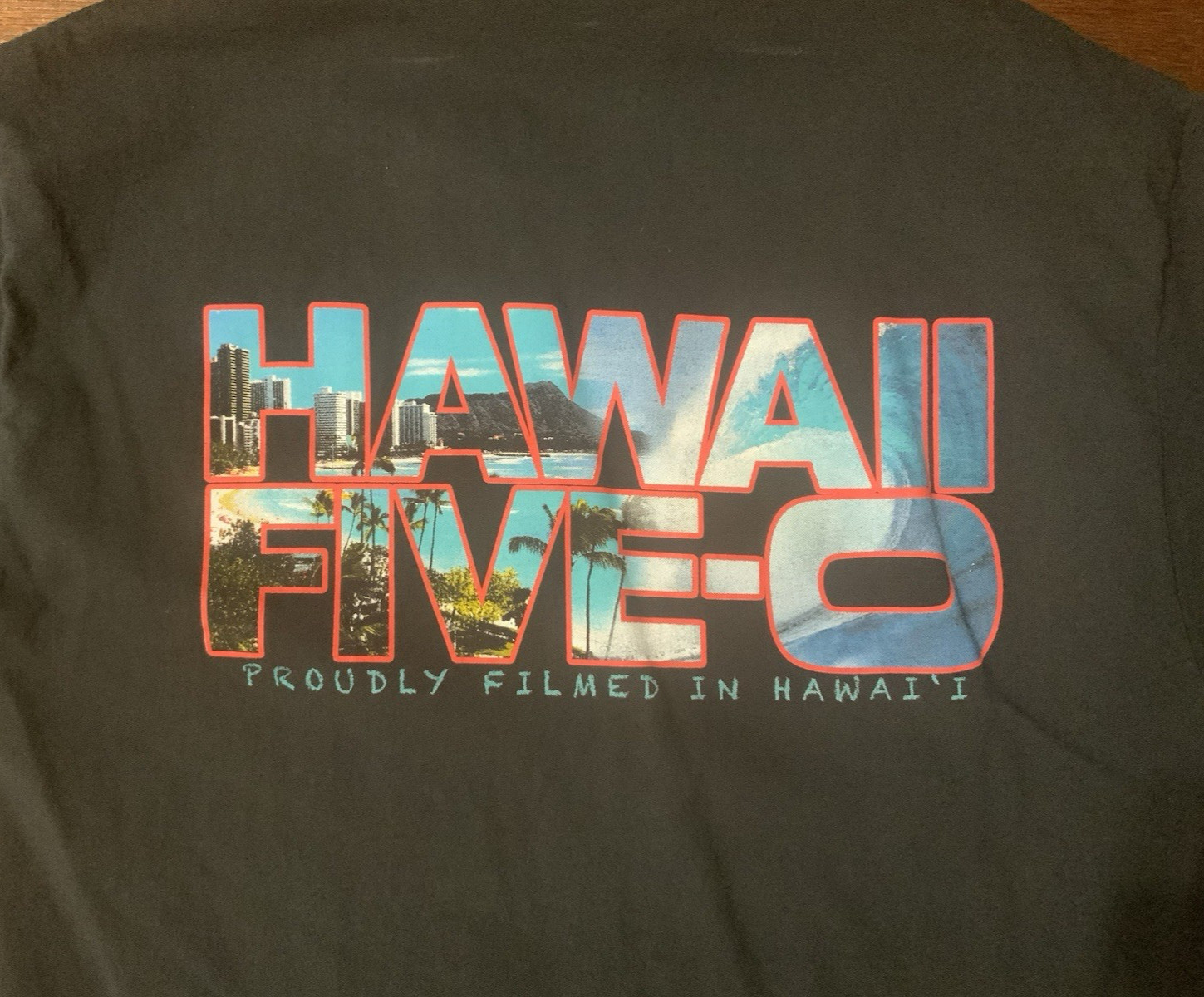 Hawaii Five-O Film Crew Men’s Black TShirt Size Large Length 29.5” gallery