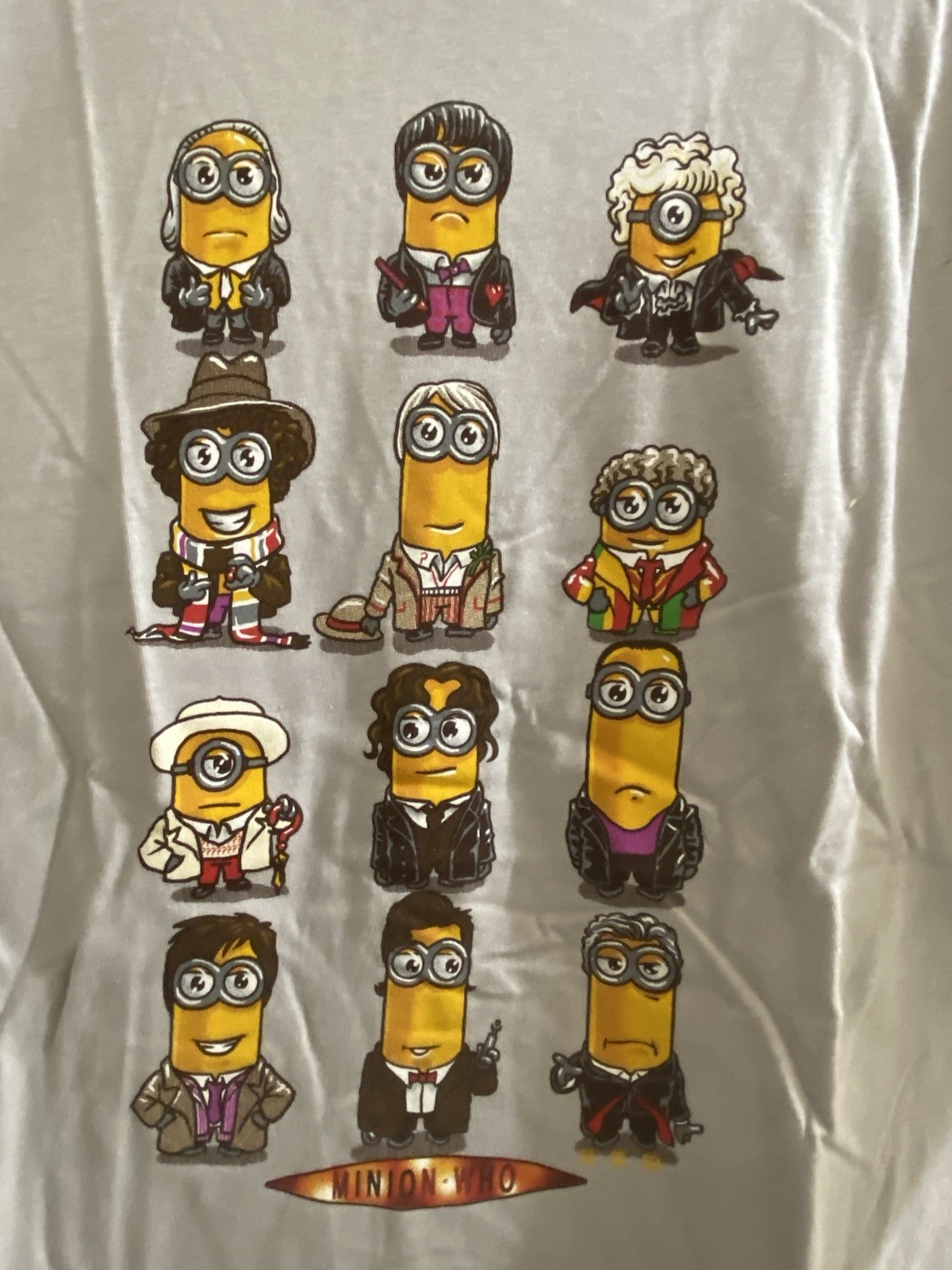 Vintage DOCTOR WHO MULTI Doctor MINIONS Tribute T-Shirt BRAND NEW! Size L Gray gallery