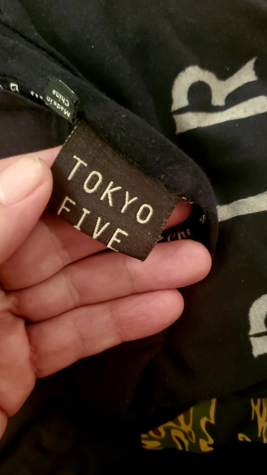 Tokyo Five Men's Black Graphic Logo V Neck Short Sleeve T-Shirt Spirit Japan gallery