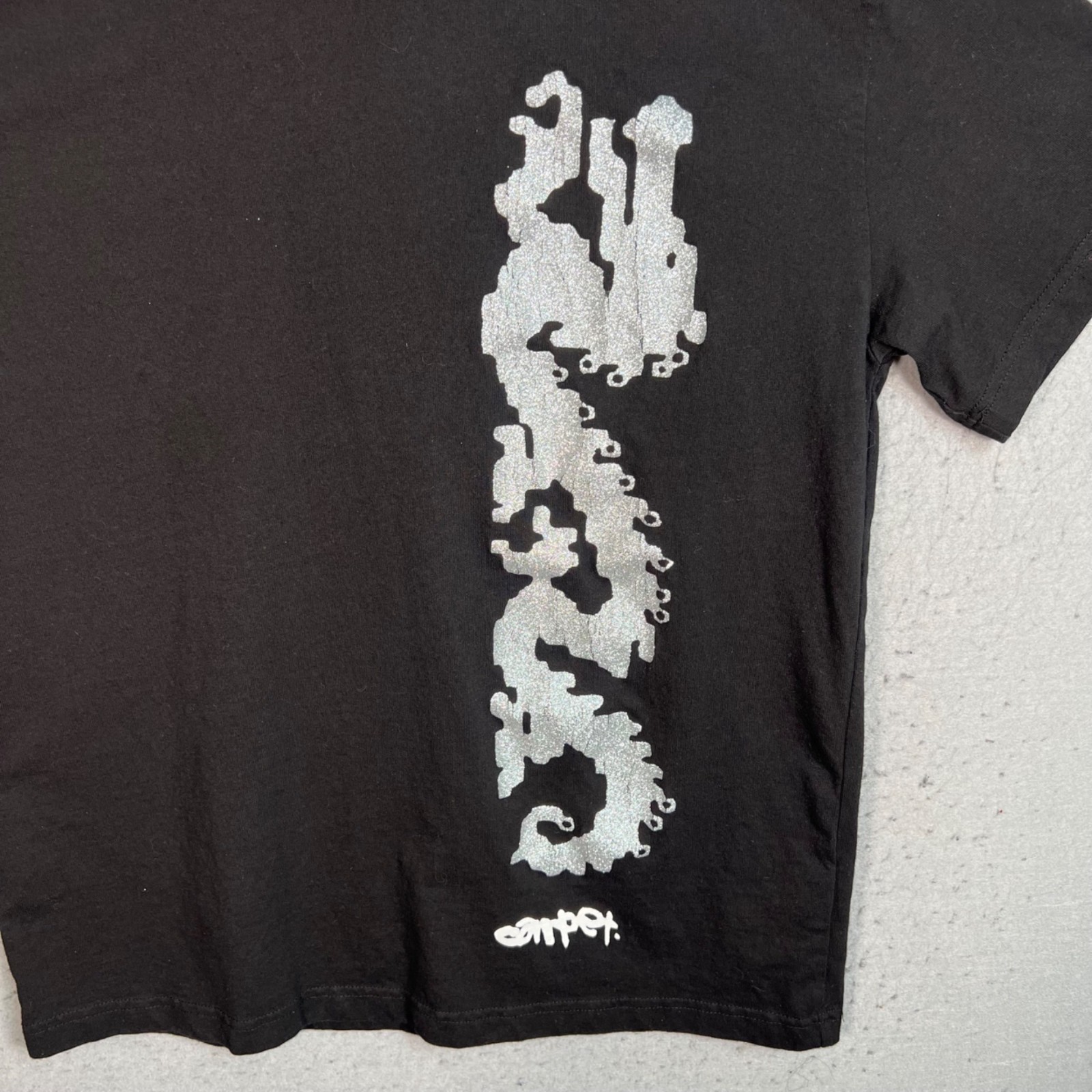 Carpet Company Mens Size Large Black T-Shirt Glitter Print 100% Cotton READ gallery