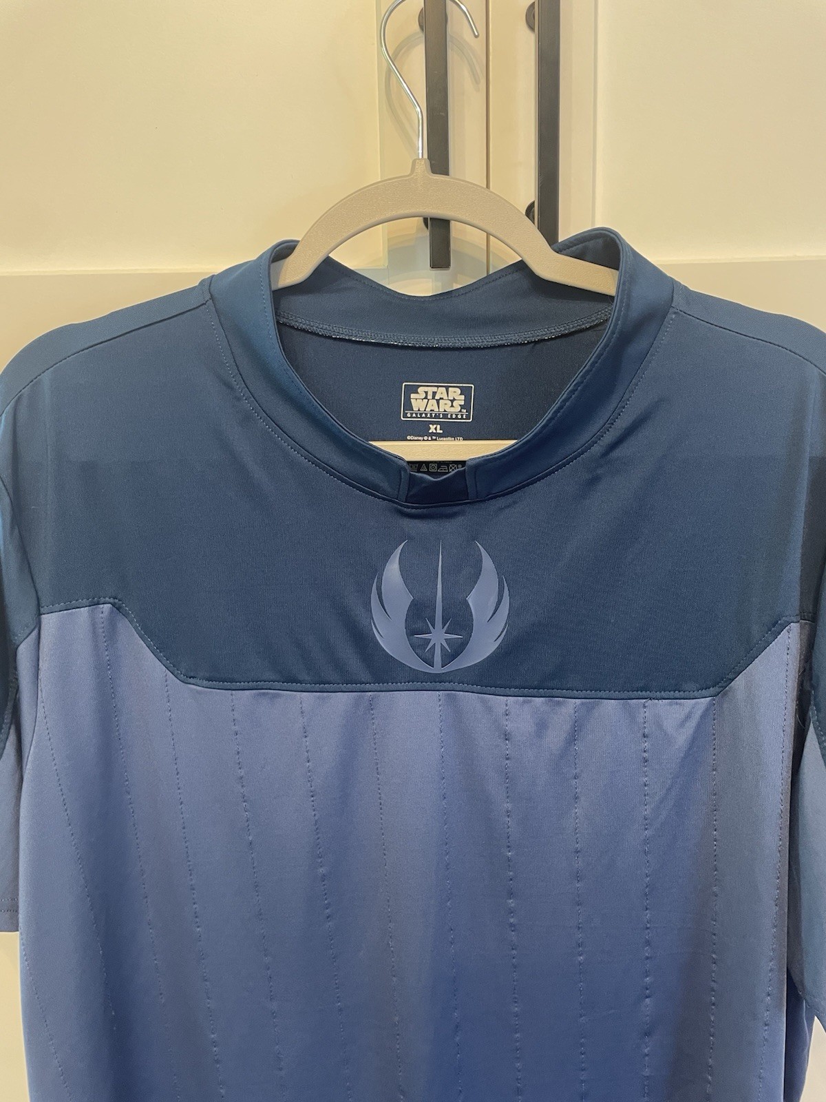 Star Wars Galaxy's Edge Jedi Order Training Shirt XL Blue, Cosplay Stretch gallery