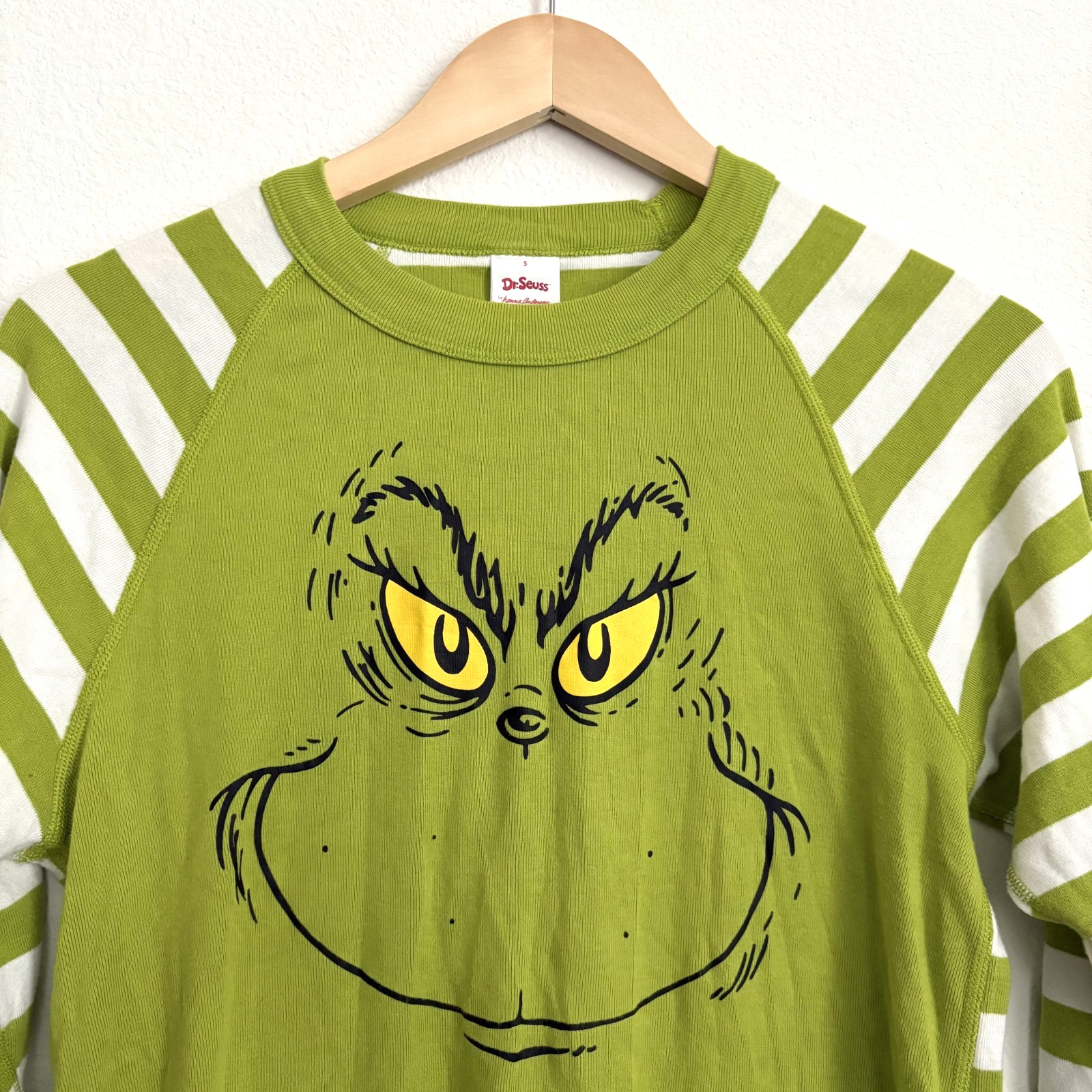 The Grinch Dr. Seuss Shirt Size Small Adult How The Grinch Stole Christmas gallery