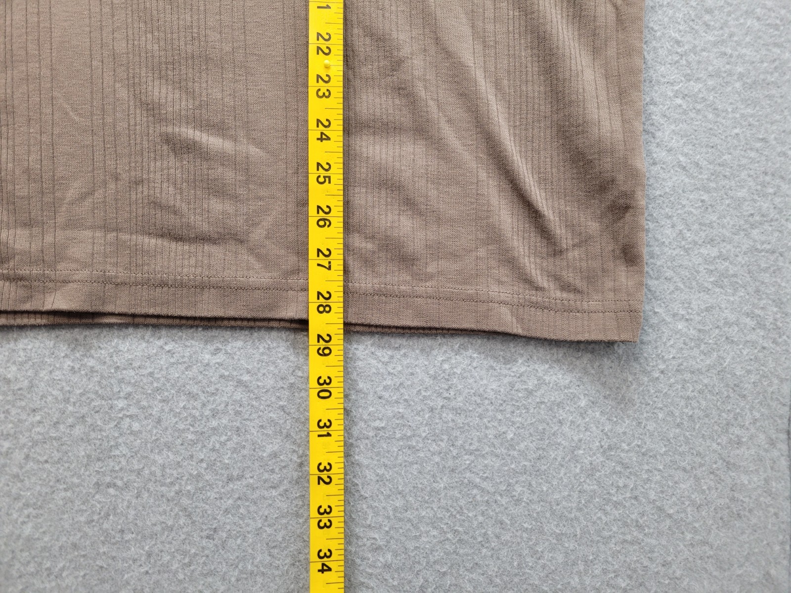 Clairborne Men Shirt XL Brown Crew Neck Short Sleeve Flat Front Casual Tee gallery