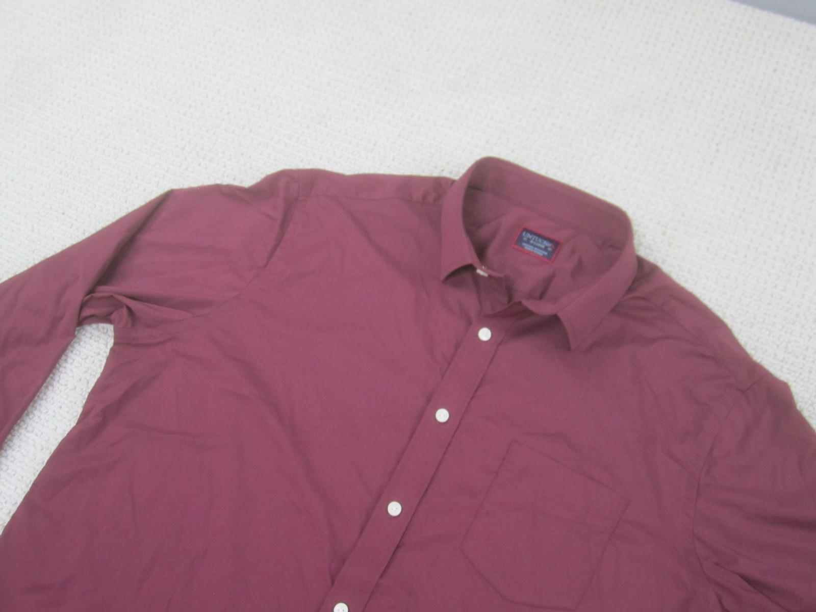 Untuckit Shirt Mens XL Red Gironde Casual Button Down Long Sleeve Nylon Blend gallery