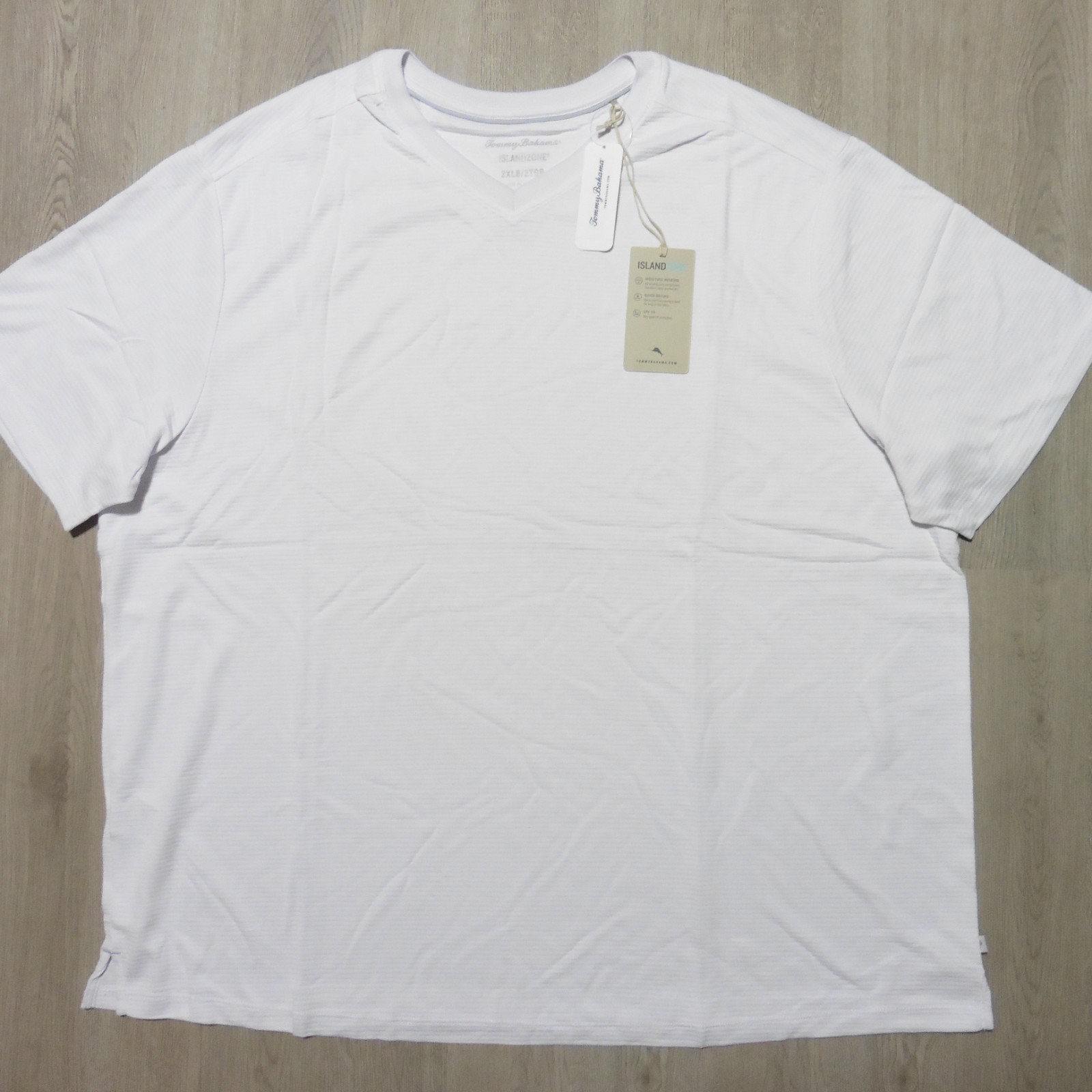 TOMMY BAHAMA Mens 2XLB 2XL BIG T SHIRT COASTAL CREST V NECK WHITE HAWAIIAN gallery