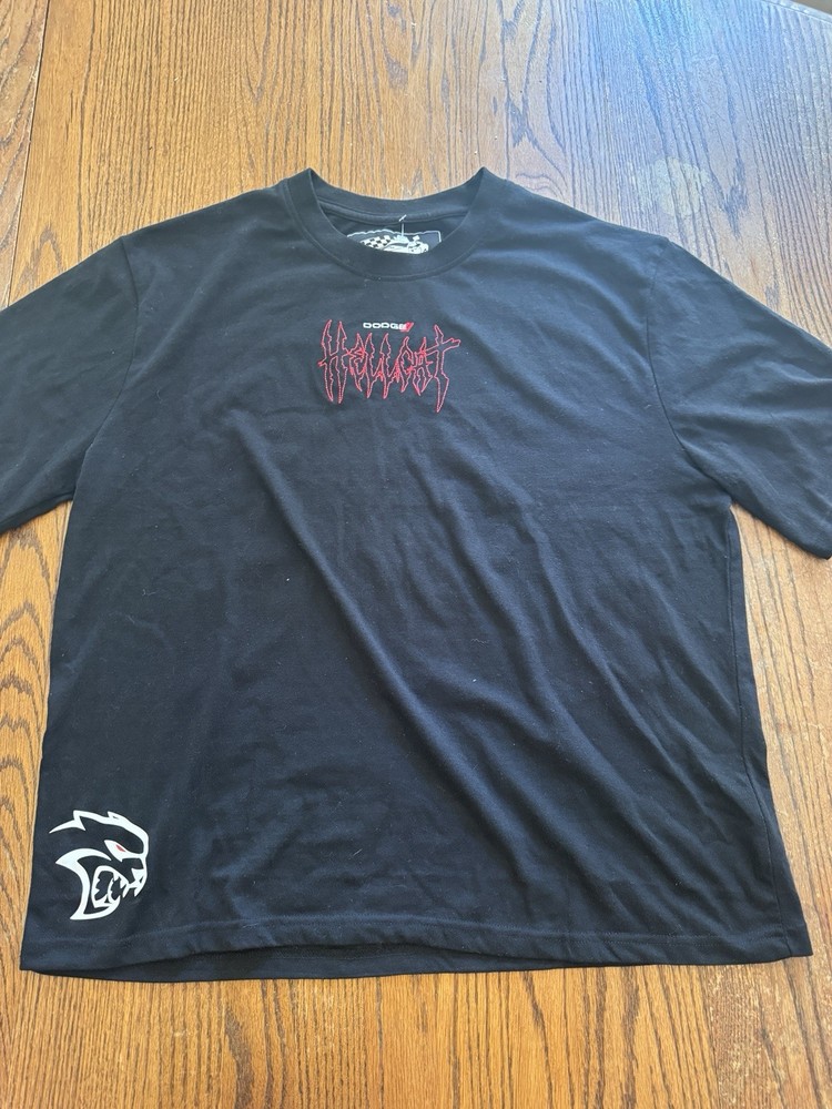 Dodge X Reason Hellcat Men’s T-Shirt Limited Edition Adult L Mopar