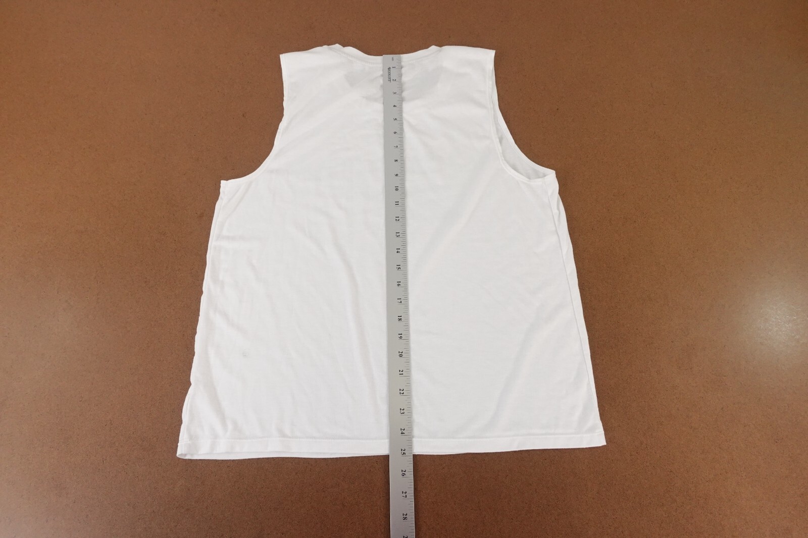 Reebok Men's Size XL White Black Logo Sleeveless Pullover T-Shirt gallery