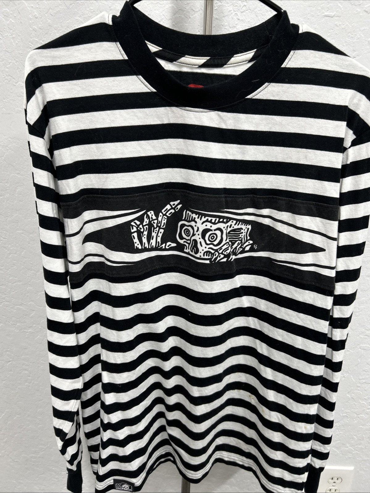 Lurking Class Peeking Striped Long Sleeve Graphic Shirt Grunge Punk Mens Medium gallery