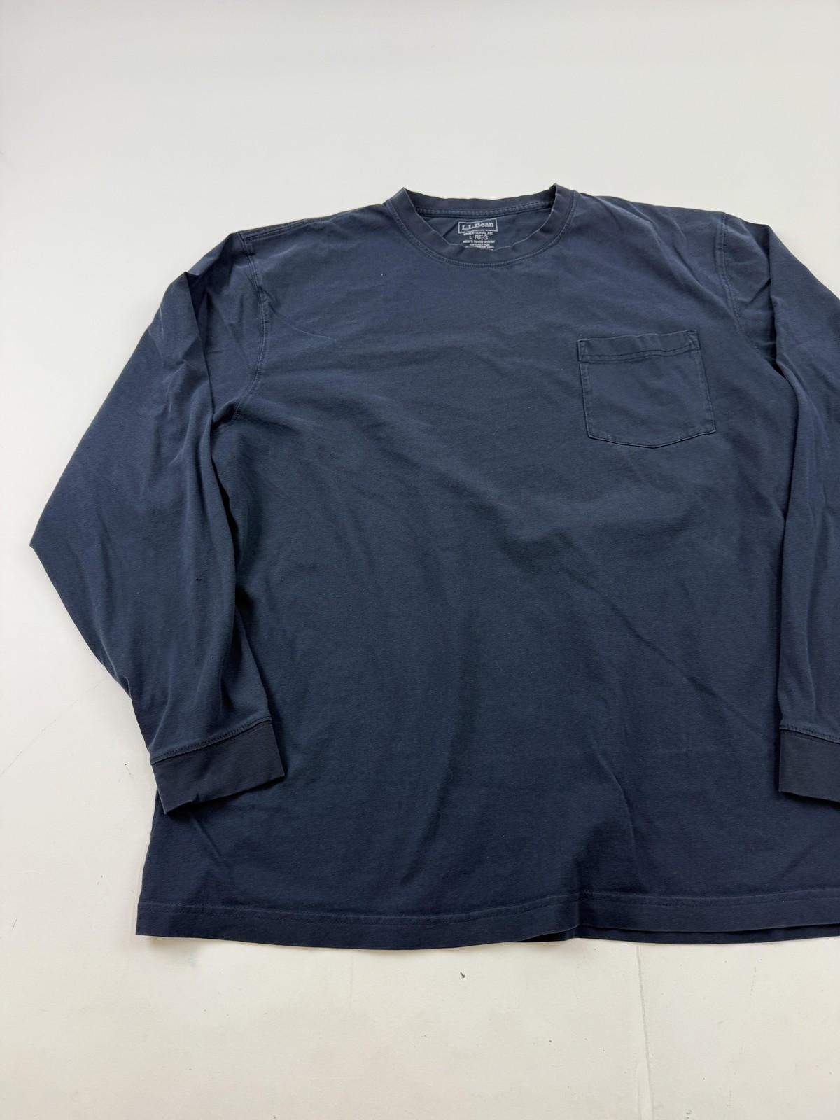 L.L. Bean Shirt Mens Large Blue Long Sleeve Pocket Tee Tagless Cotton Casual gallery