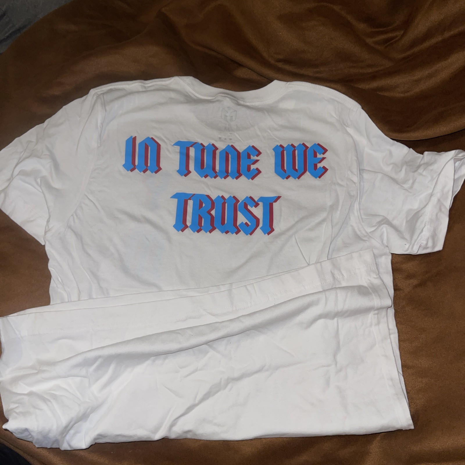 Young Money “In Tune we trust” Lil Wayne T-Shirt Front /Back Print— Size Medium gallery