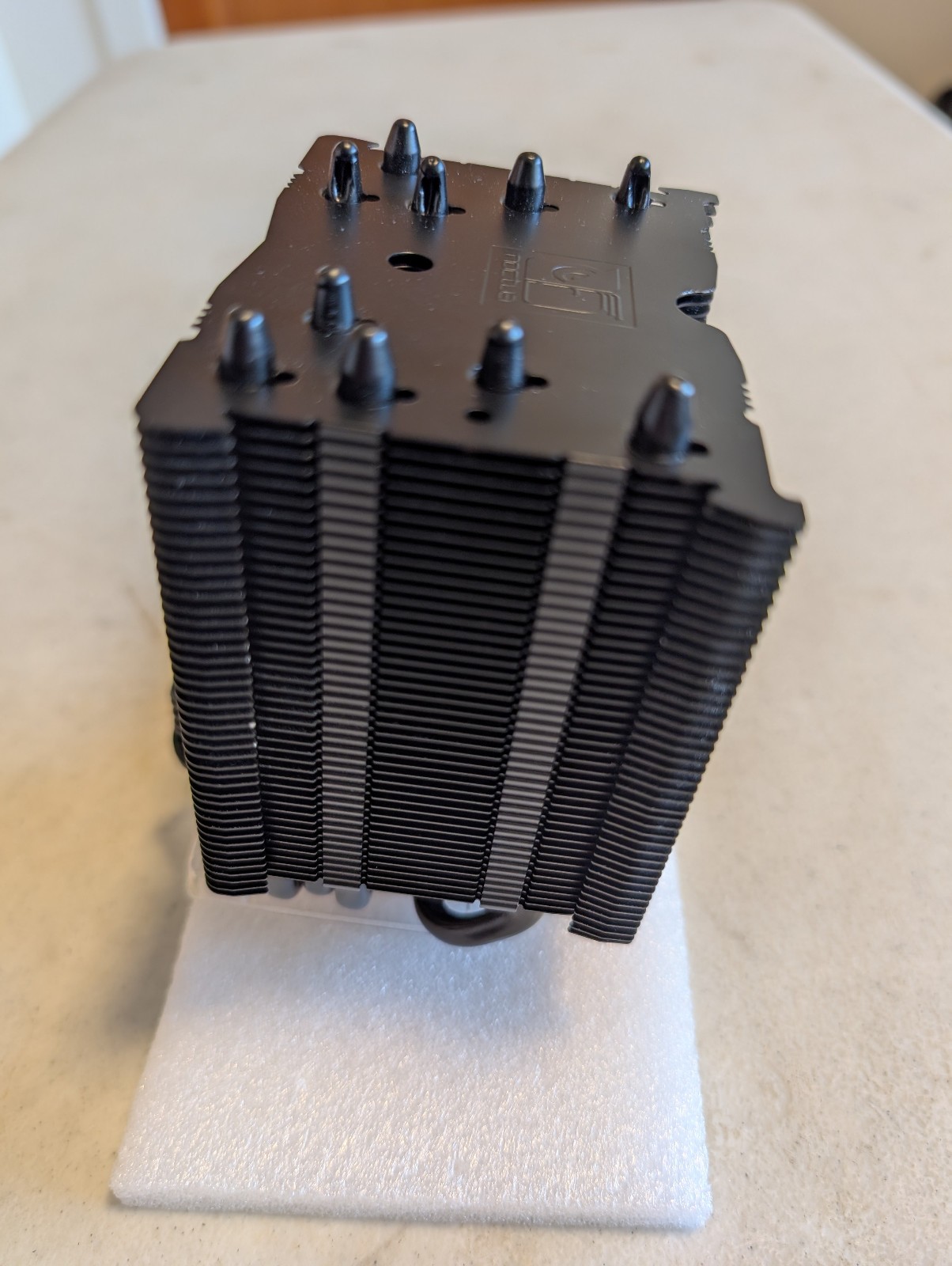 Noctua NH-U9S chromax.black CPU Cooler with Mounting Bracket – AMD/Intel