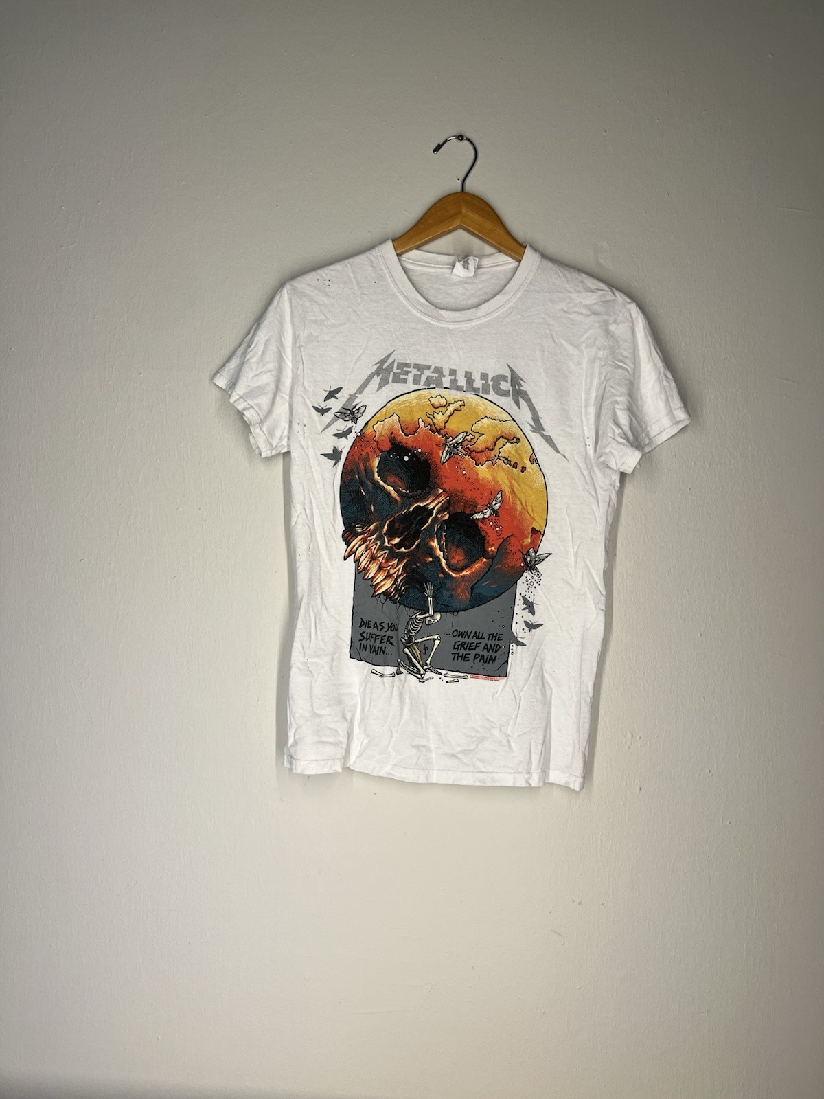 Metallica “Europe Awakens/Atlas Rise” 2019 Tour Tee S – Gildan Heavy Cotton gallery