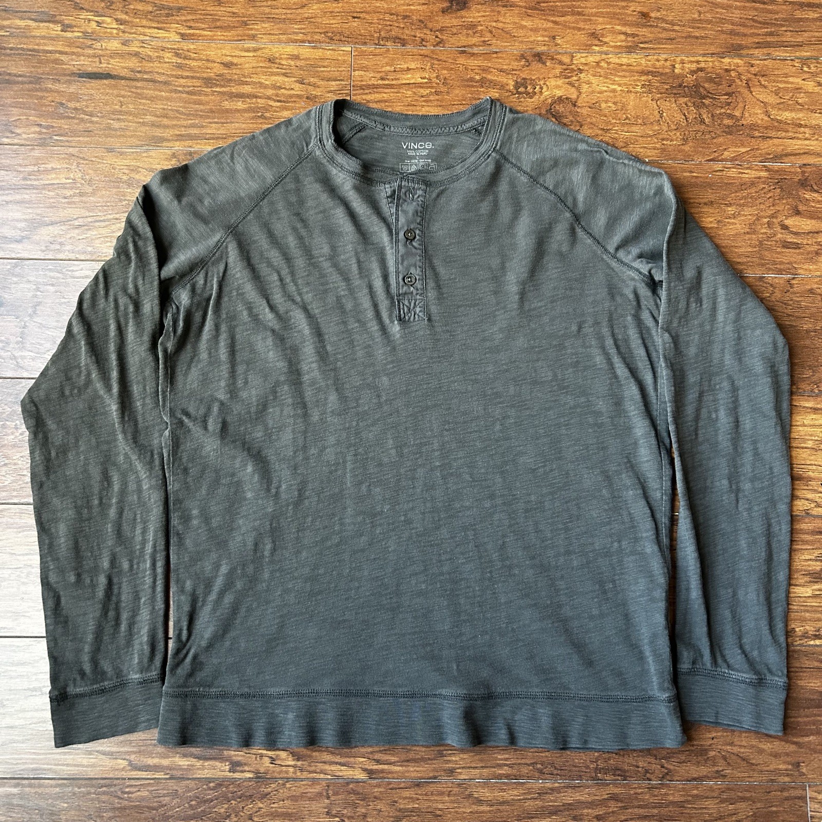 Vince Men’s Gray Long Sleeve Raglan T-Shirt L Large Crew Neck Minimalist Luxe