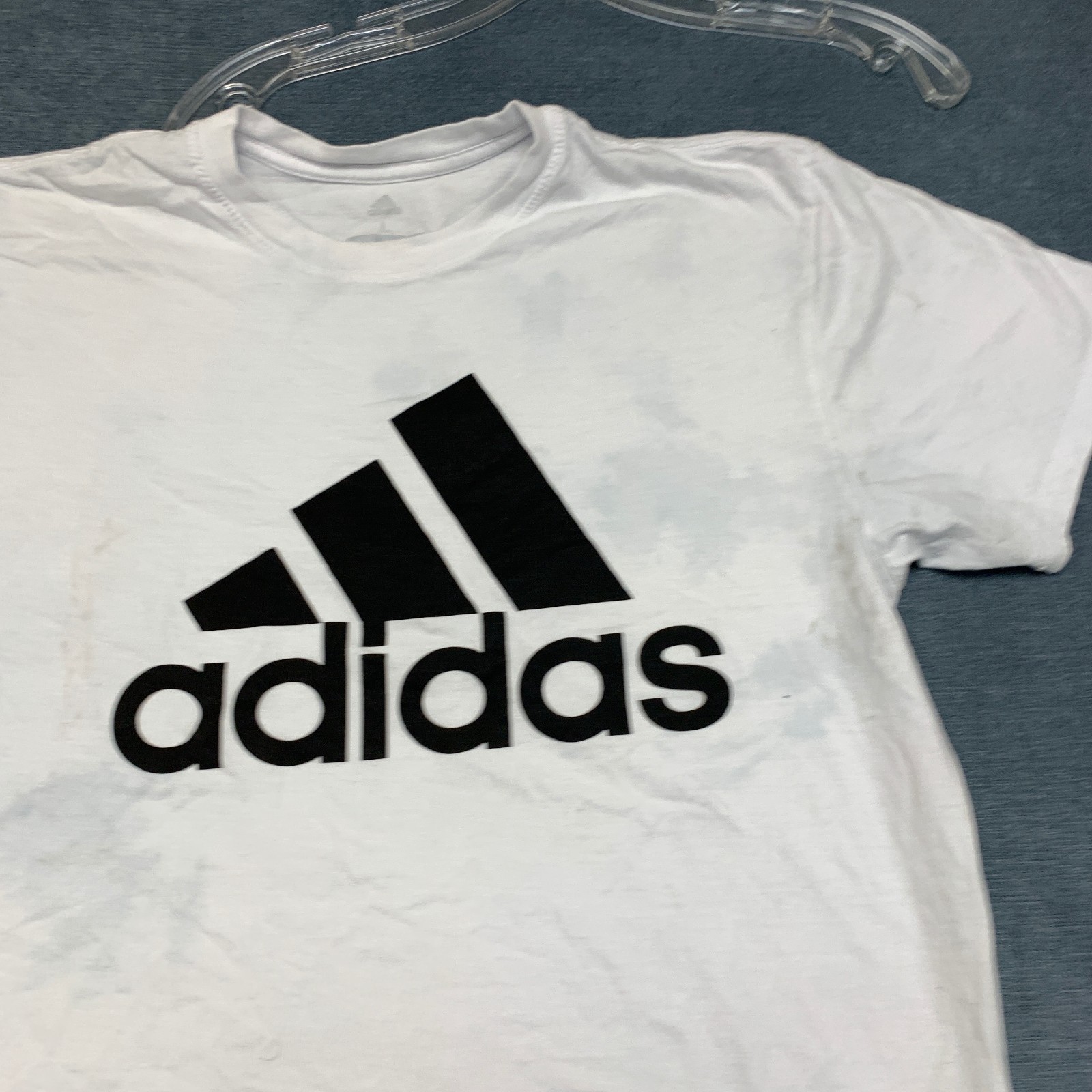 Adidas T Shirt Mens Large White Logo Short Sleeve Outdoor Travel Pullover Tee gallery