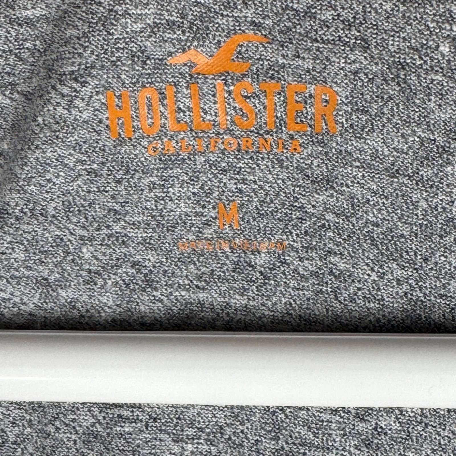 Hollister Mens Tank Top Gray Orange Geometric Tribal Print Sleeveless Shirt M gallery