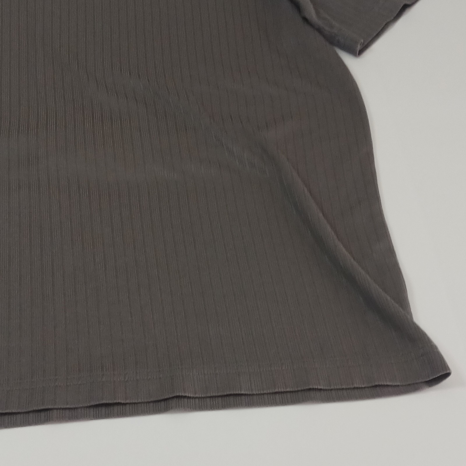 Croft & Barrow Men's Gray Solid Knit V-Neck Short Sleeve Easy Care T-Shirt L gallery
