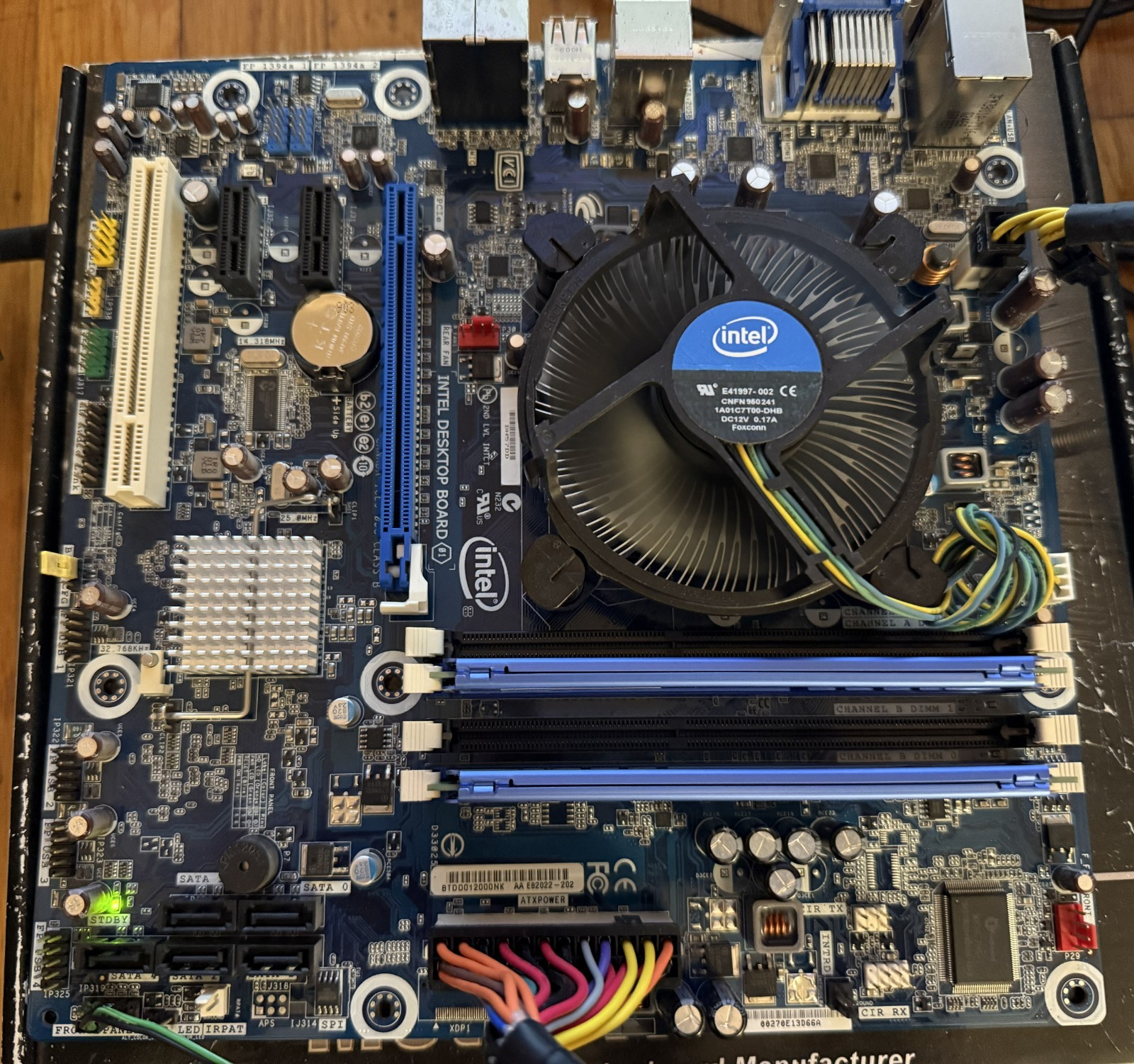 Intel DH57DD Motherboard with i3-550 3.2GHz, 4GB RAM, I/O Shield