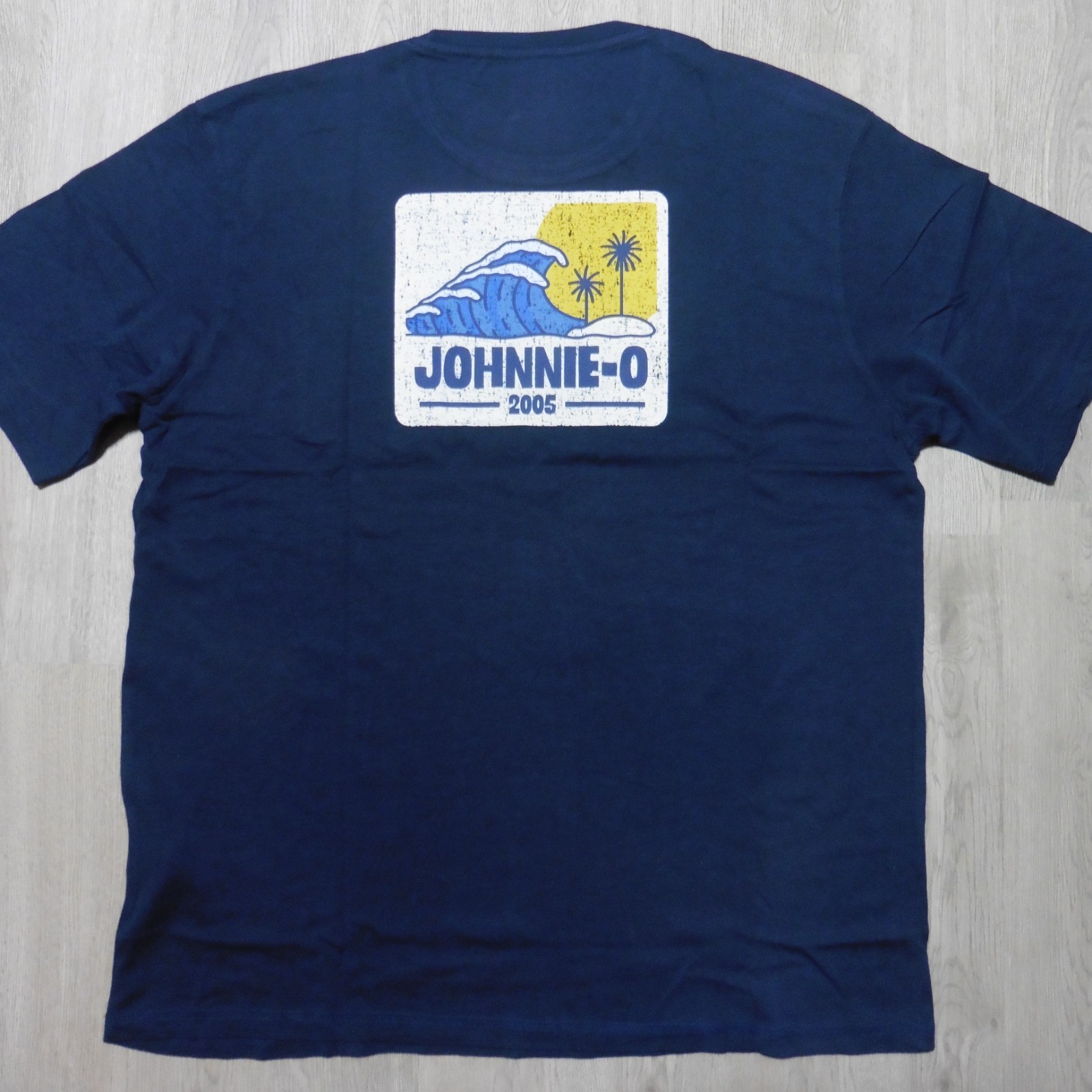 JOHNNIE O Mens L LARGE T SHIRT WAVE RIDER NAVY BLUE YELLOW DALE 2.0 GOLF TEE gallery