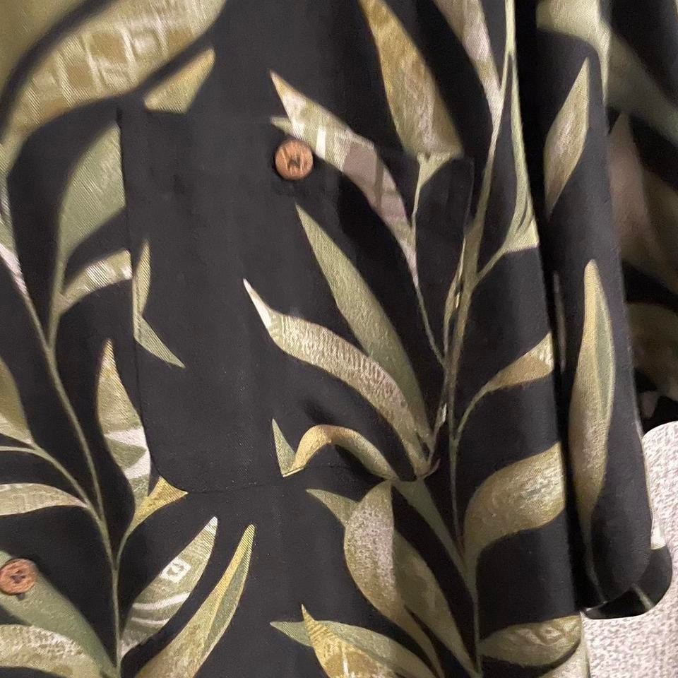 Joe Marlin 100% silk black an green shirt gallery