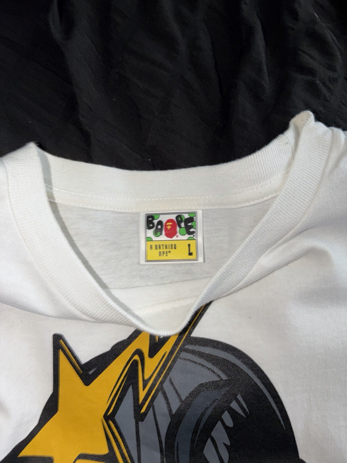 A Bathing Ape Men’s L White Graphic Print Logo T-Shirt Crew Neck Short Sleeve gallery