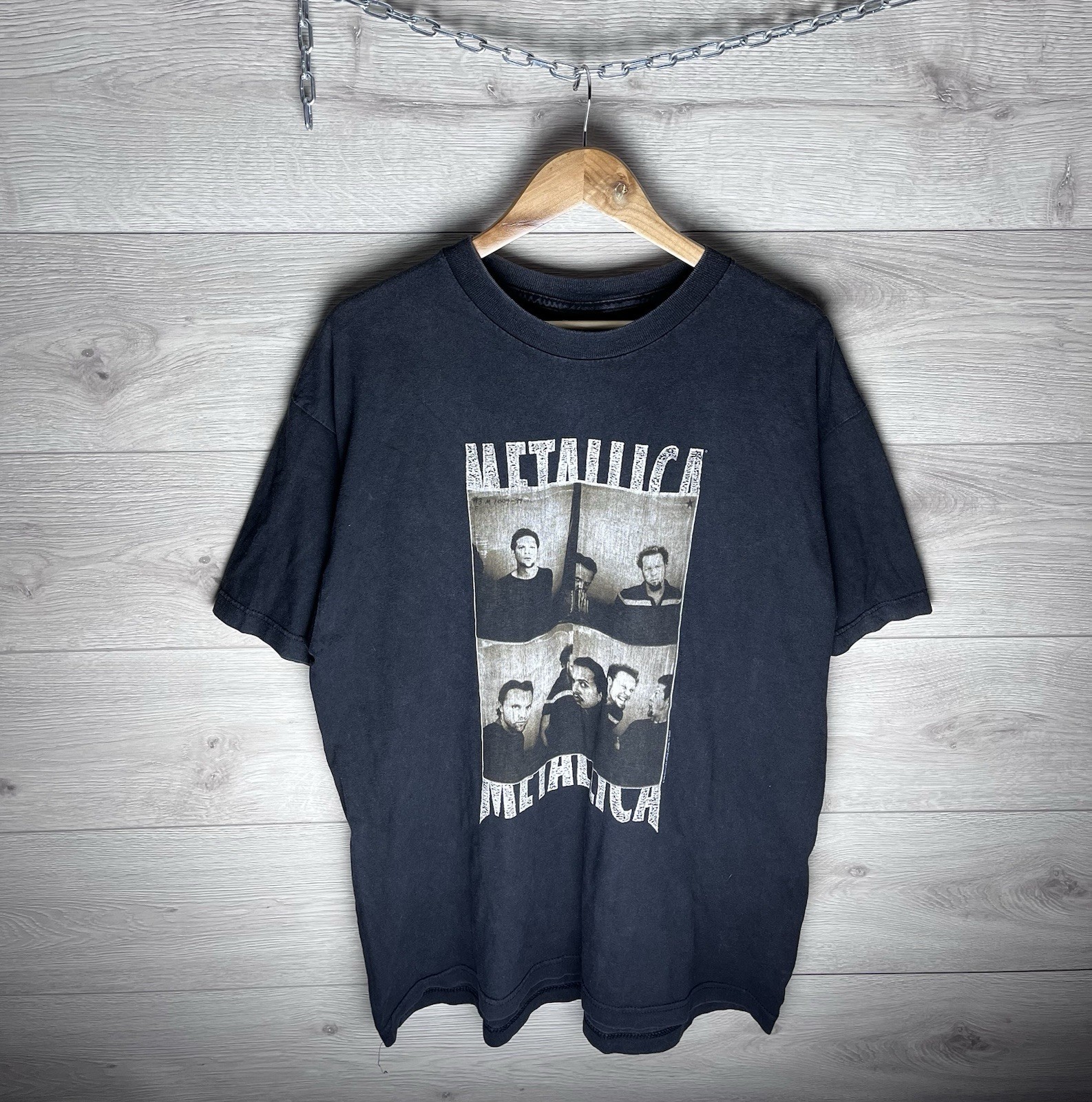 Vintage mens t-shirt Metallica 1999s merch size xl made in USA