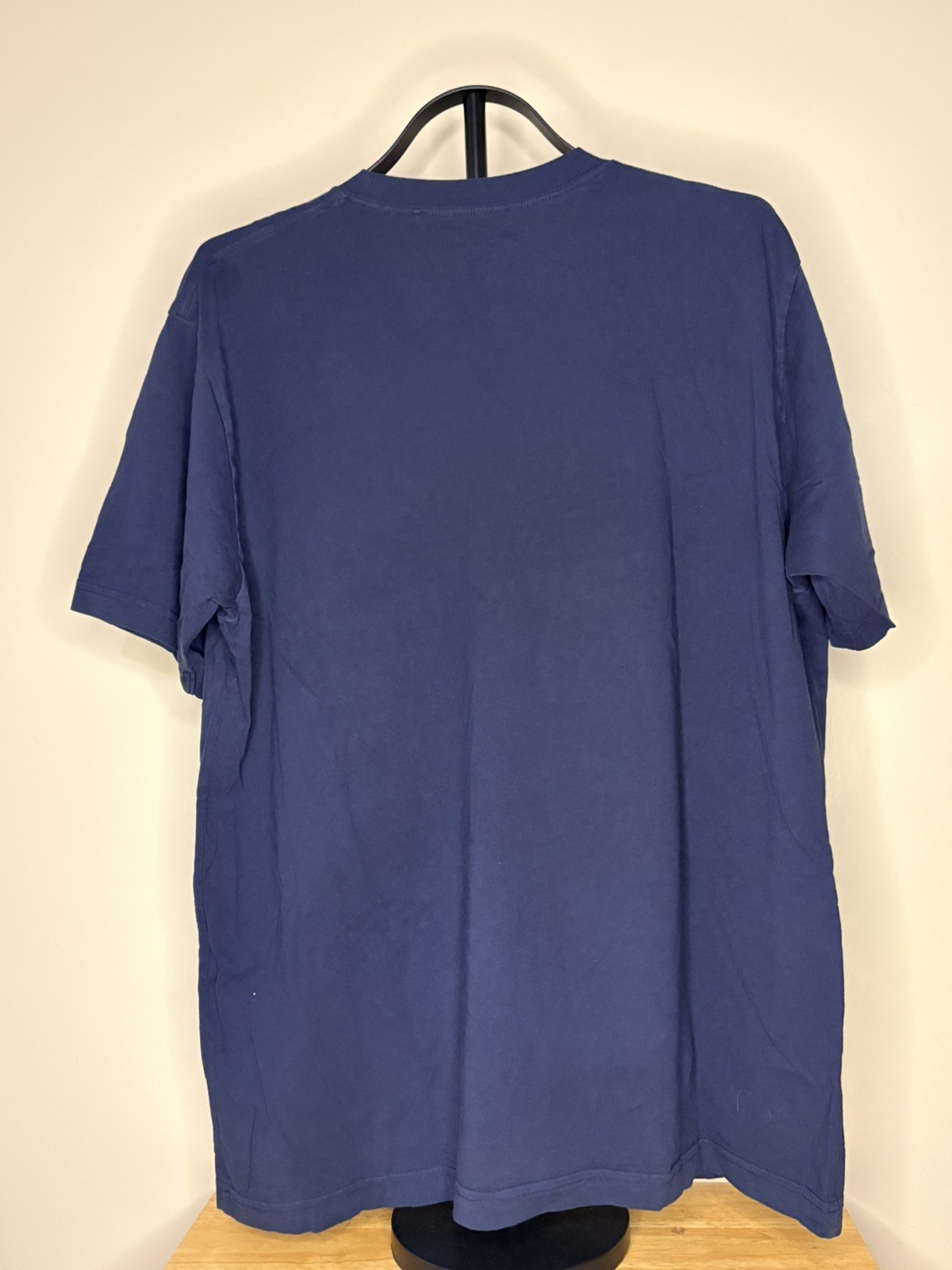 UNIQLO UT x One Piece Large T-shirt Monkey D. Luffy Shanks Anime Japan Navy gallery