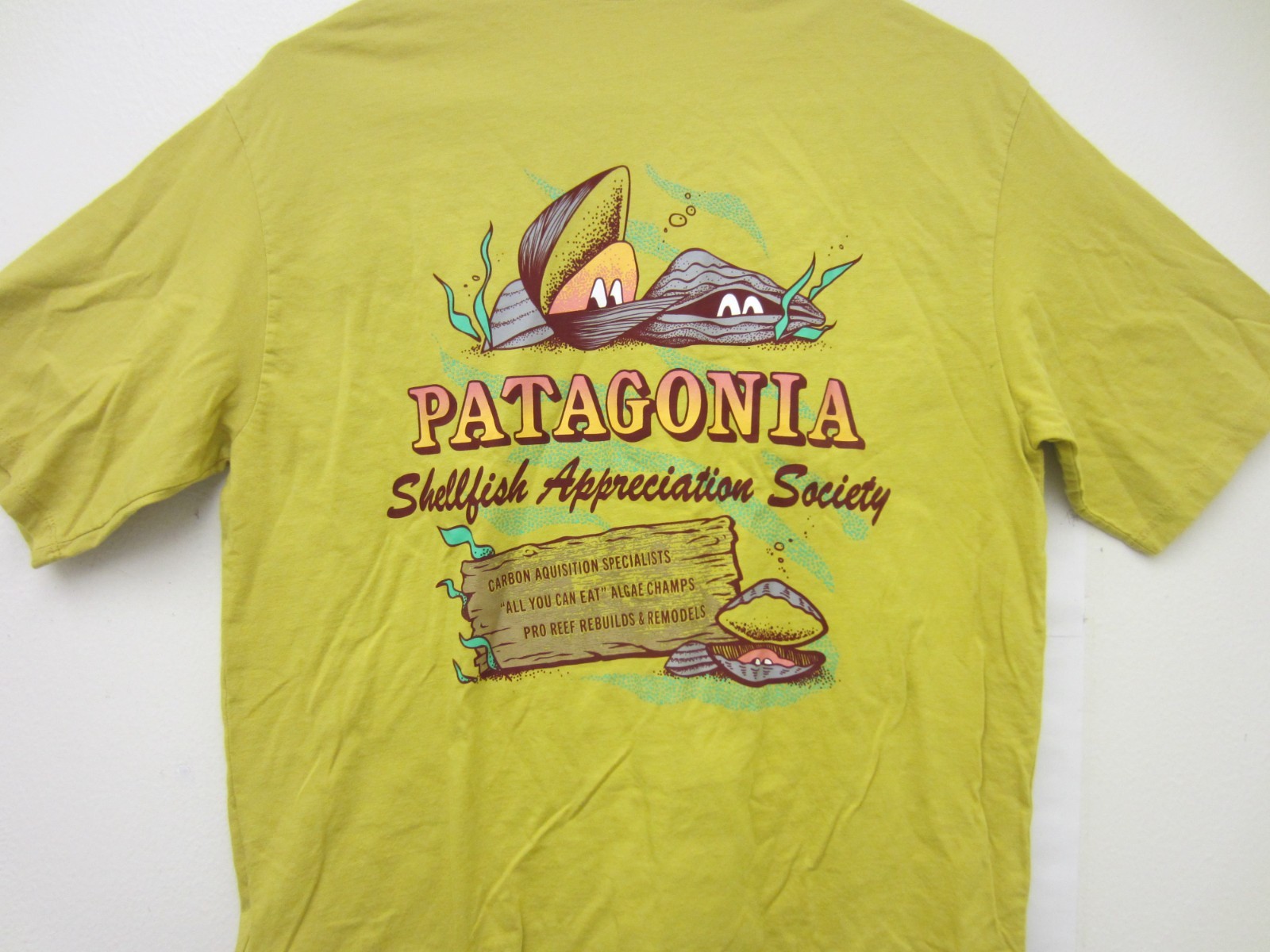New $45 Patagonia 37801 Aquatic Action Organic T-shirt, Shellfish Society, S gallery