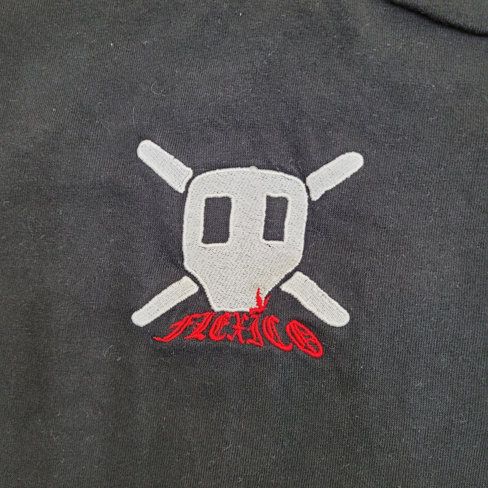 Mexico Crossed Bats Skull Shirt Medium 21x25 Black Tee Streetwear gallery