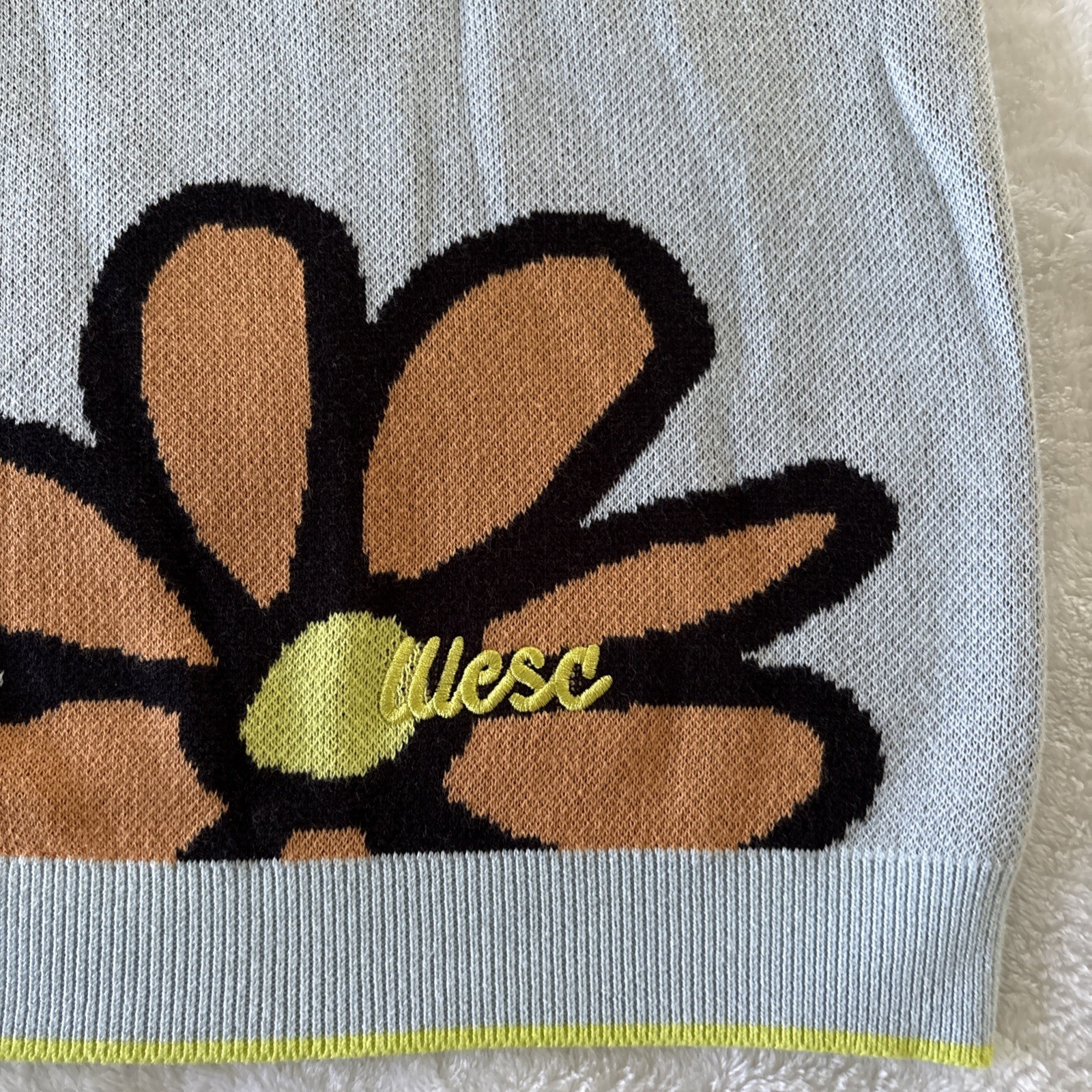 WESC Polo Unisex Mens M Womens L Button Up Shirt Sweater Big Flowers 70s SS Soft gallery