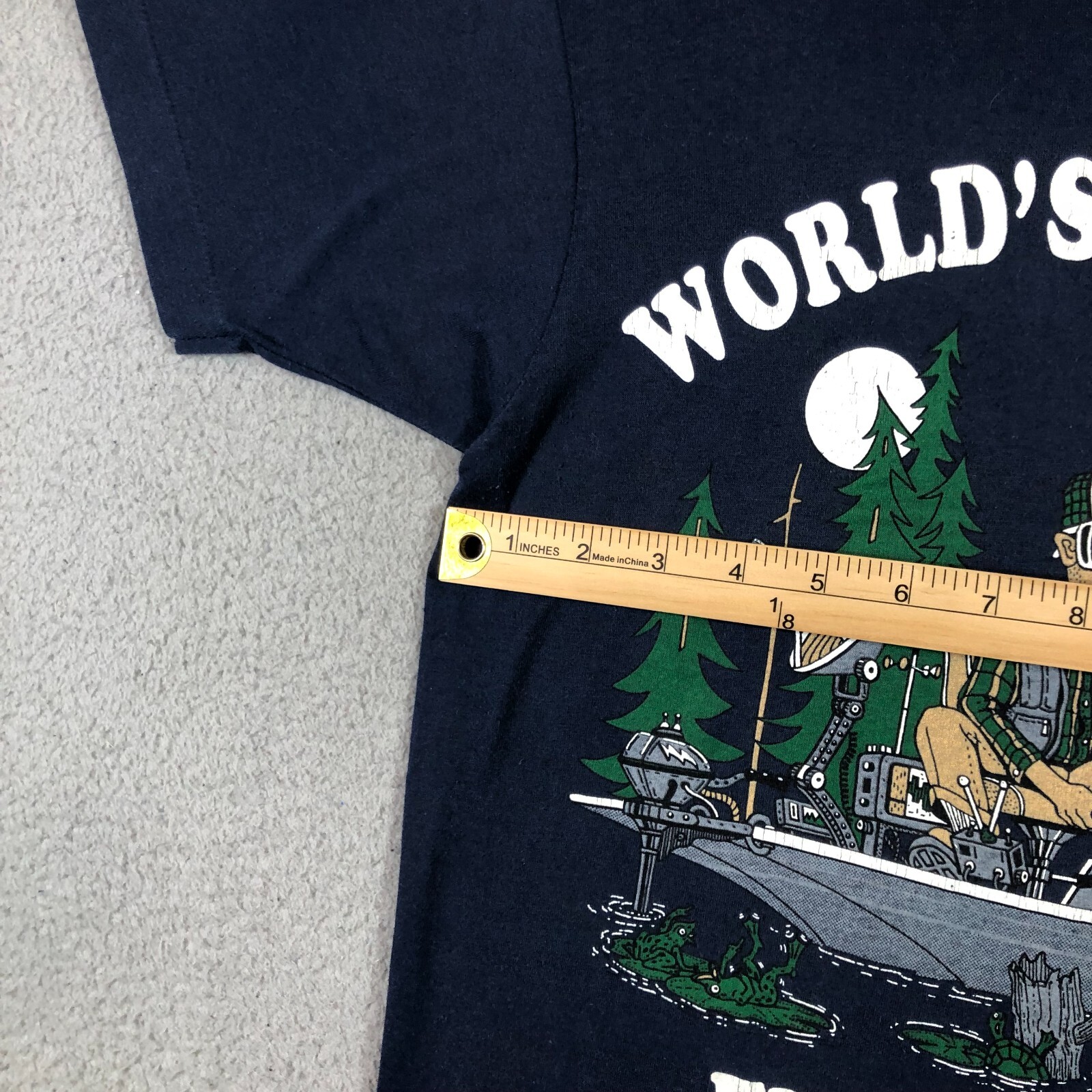 worlds greatest fisherman T Shirt Mens M blue graphic print single stitch 1990 gallery