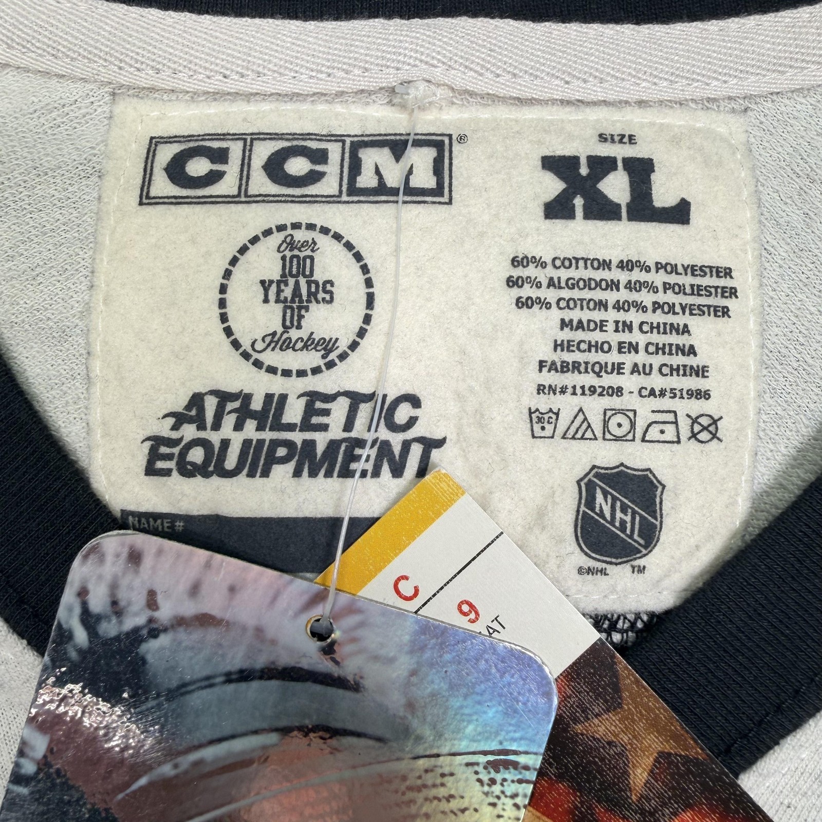 Los Angeles Kings Shirt Mens XL Black CCM Long Sleeve Hockey Graphic T-Shirt gallery