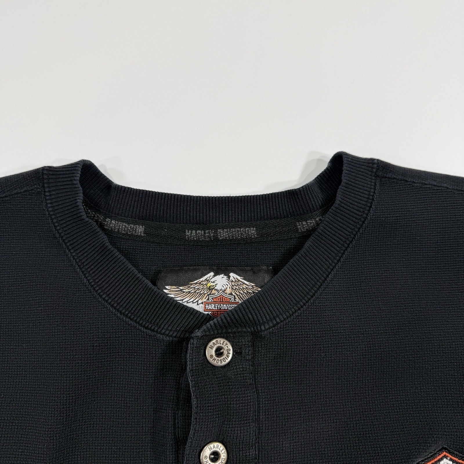 Vintage Harley Davidson Henley Shirt Mens XL 3 Button Wings Back Hit *See Pics gallery