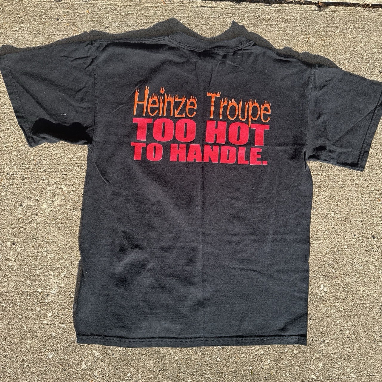 Gildan Ultra Cotton Black Inferno Heinze Troupe Graphic Tee Crew Neck M gallery