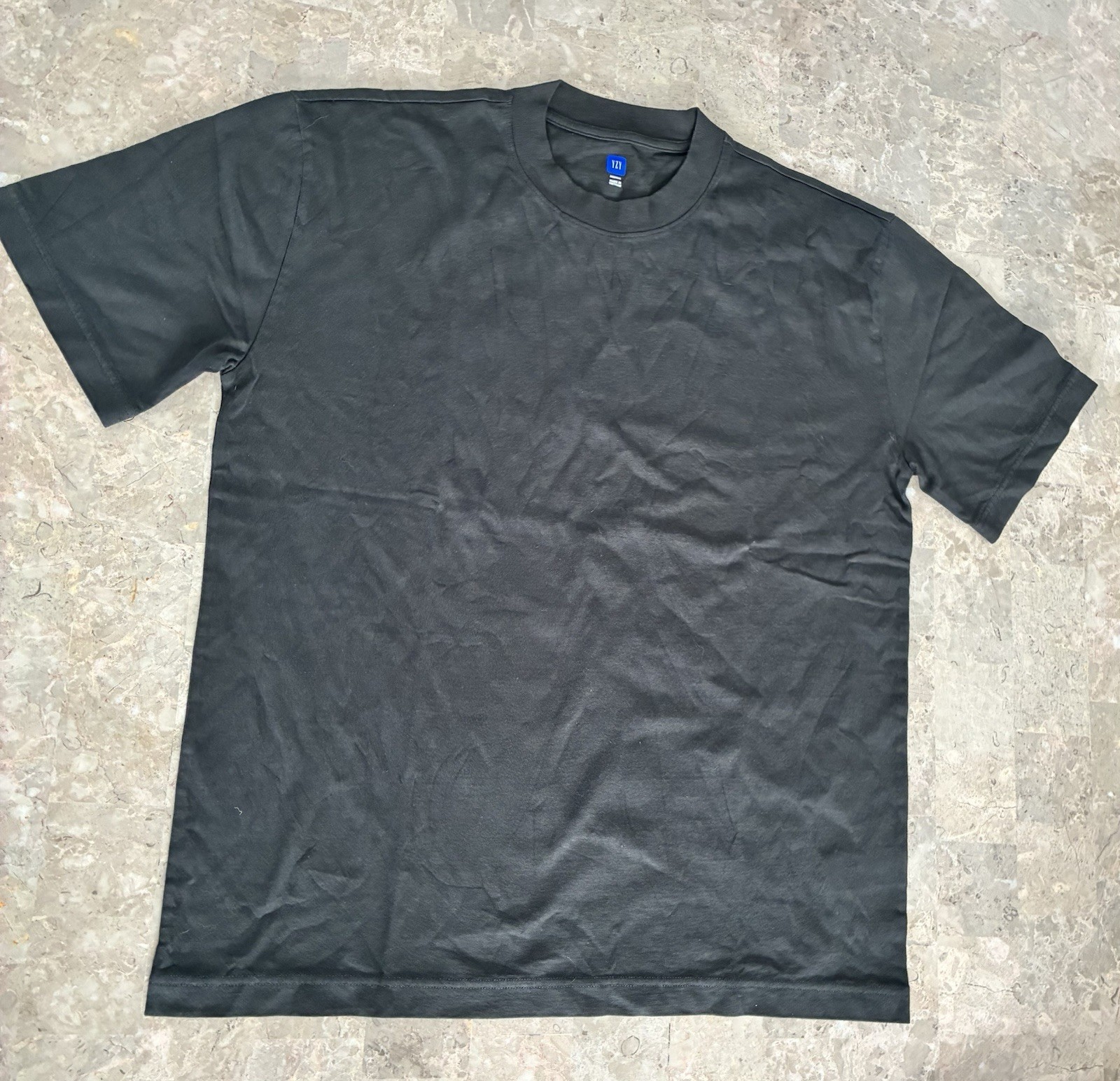Yeezy Gap Blank Tee H02 Black Medium Short Sleeve Crew Neck Made in Vietnam gallery