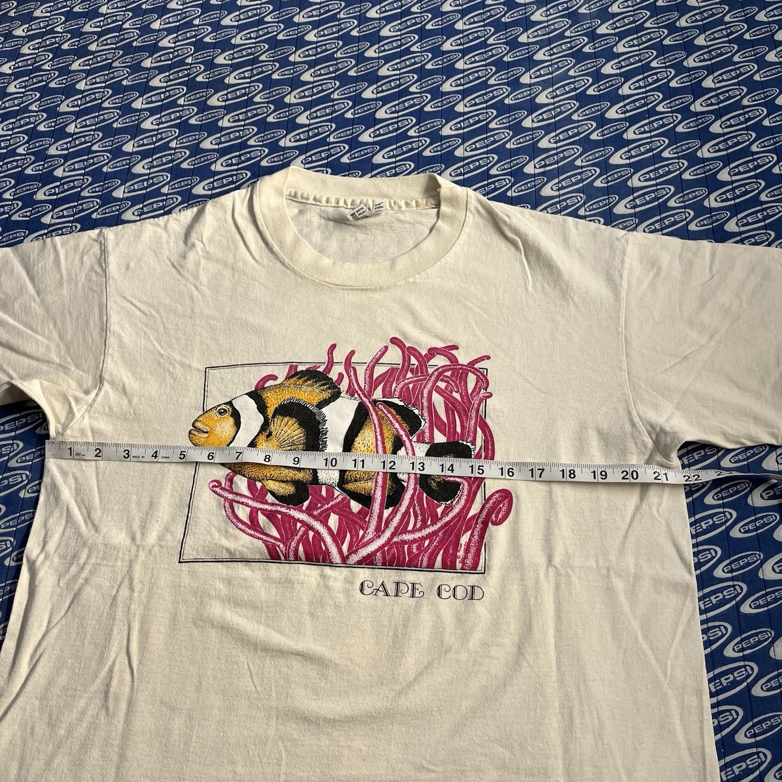 Vintage 90s Cape Cod Ocean Aquatic Clown Fish T Shirt White Size Large Men’s gallery